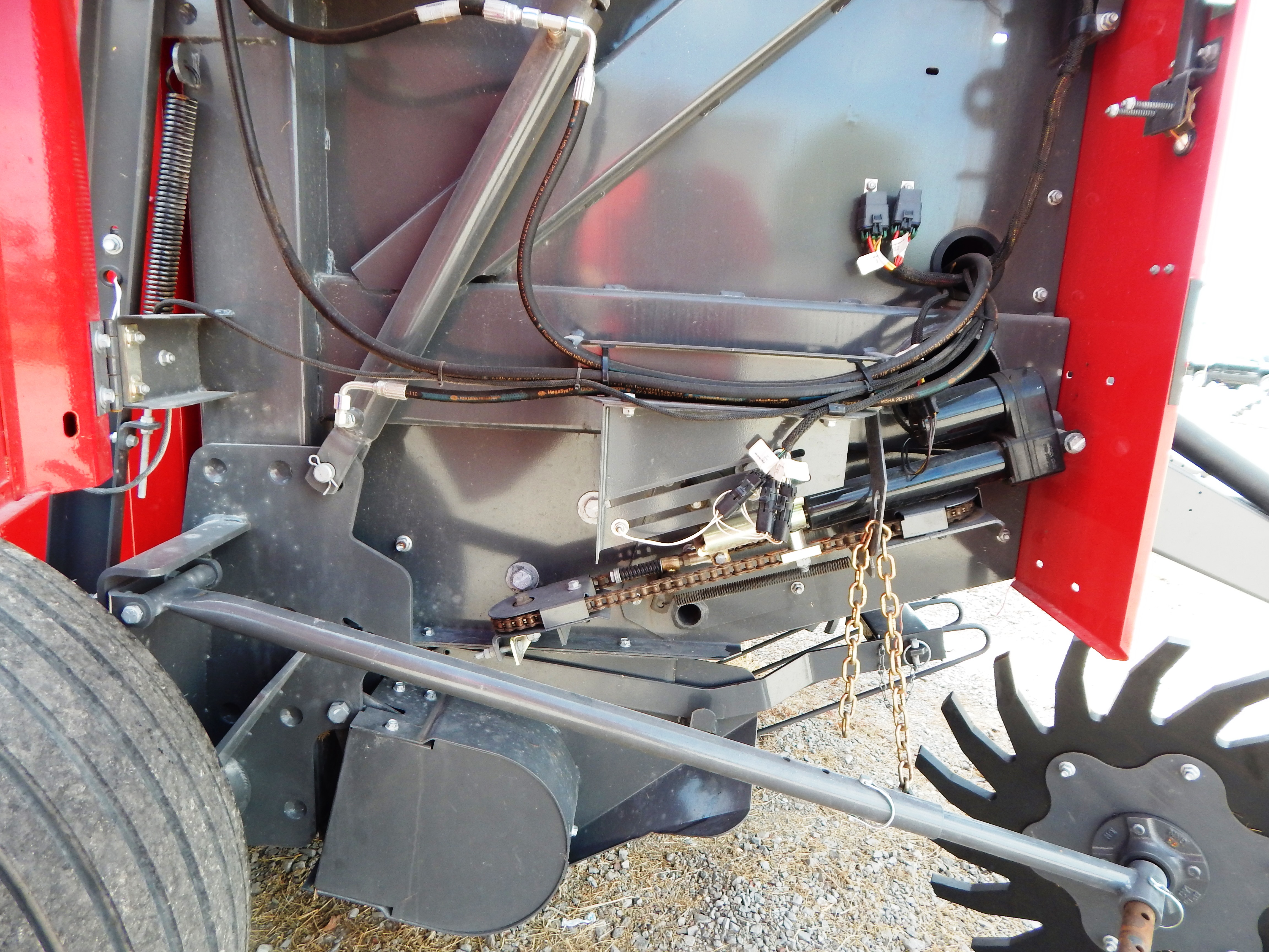 2023 Massey Ferguson 1745D Baler/Round