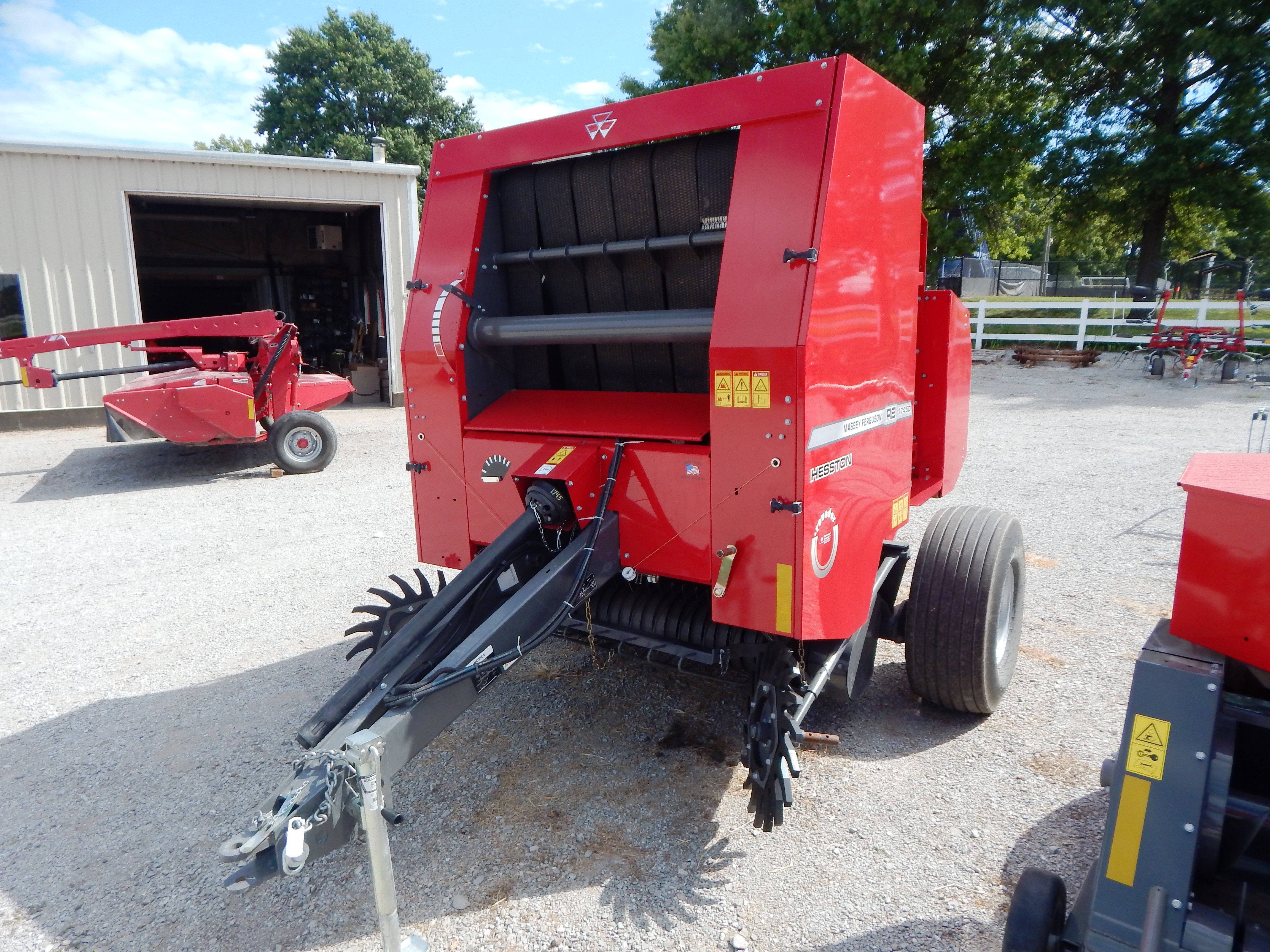 2023 Massey Ferguson 1745D Baler/Round