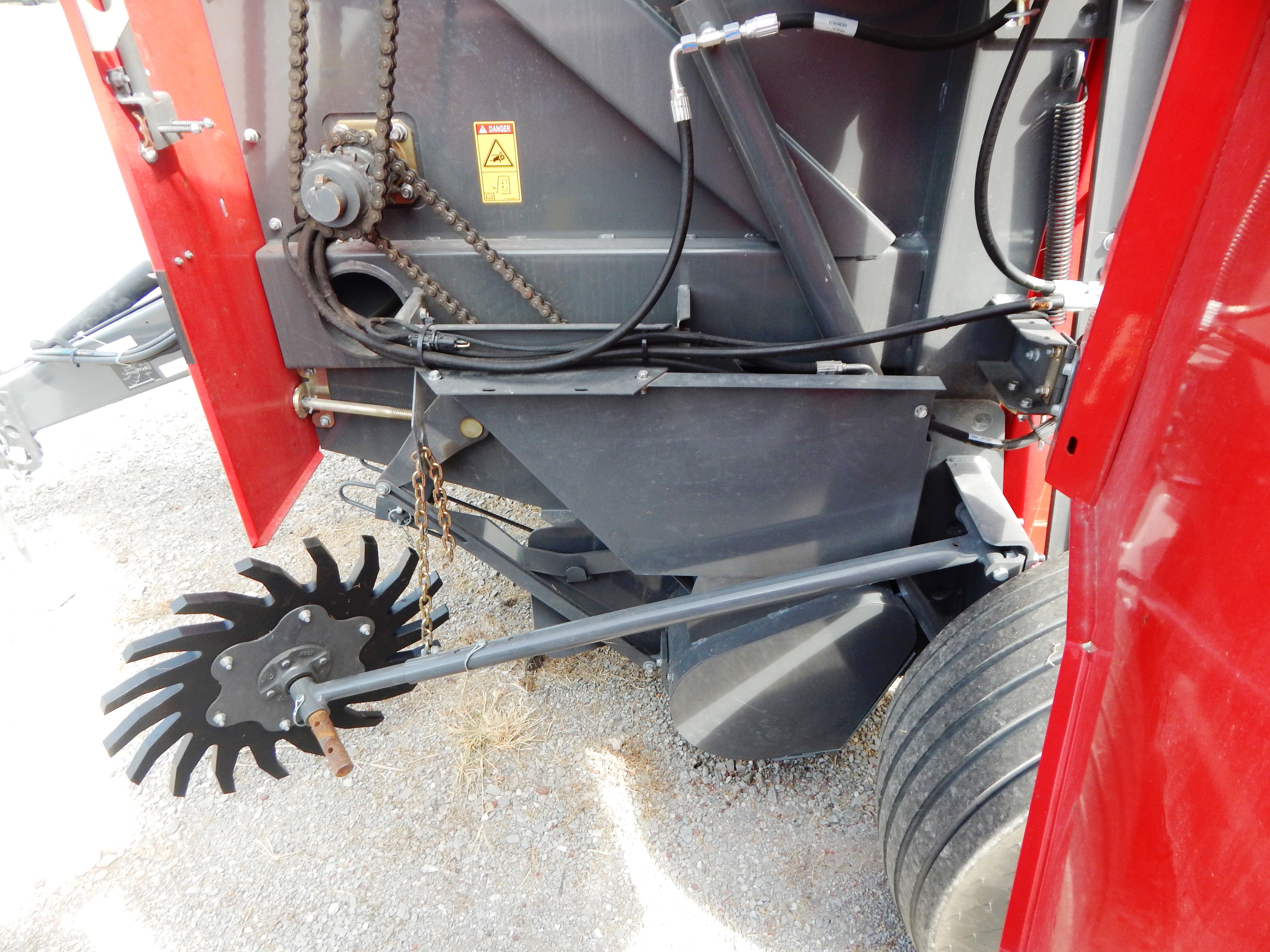 2023 Massey Ferguson 1745D Baler/Round