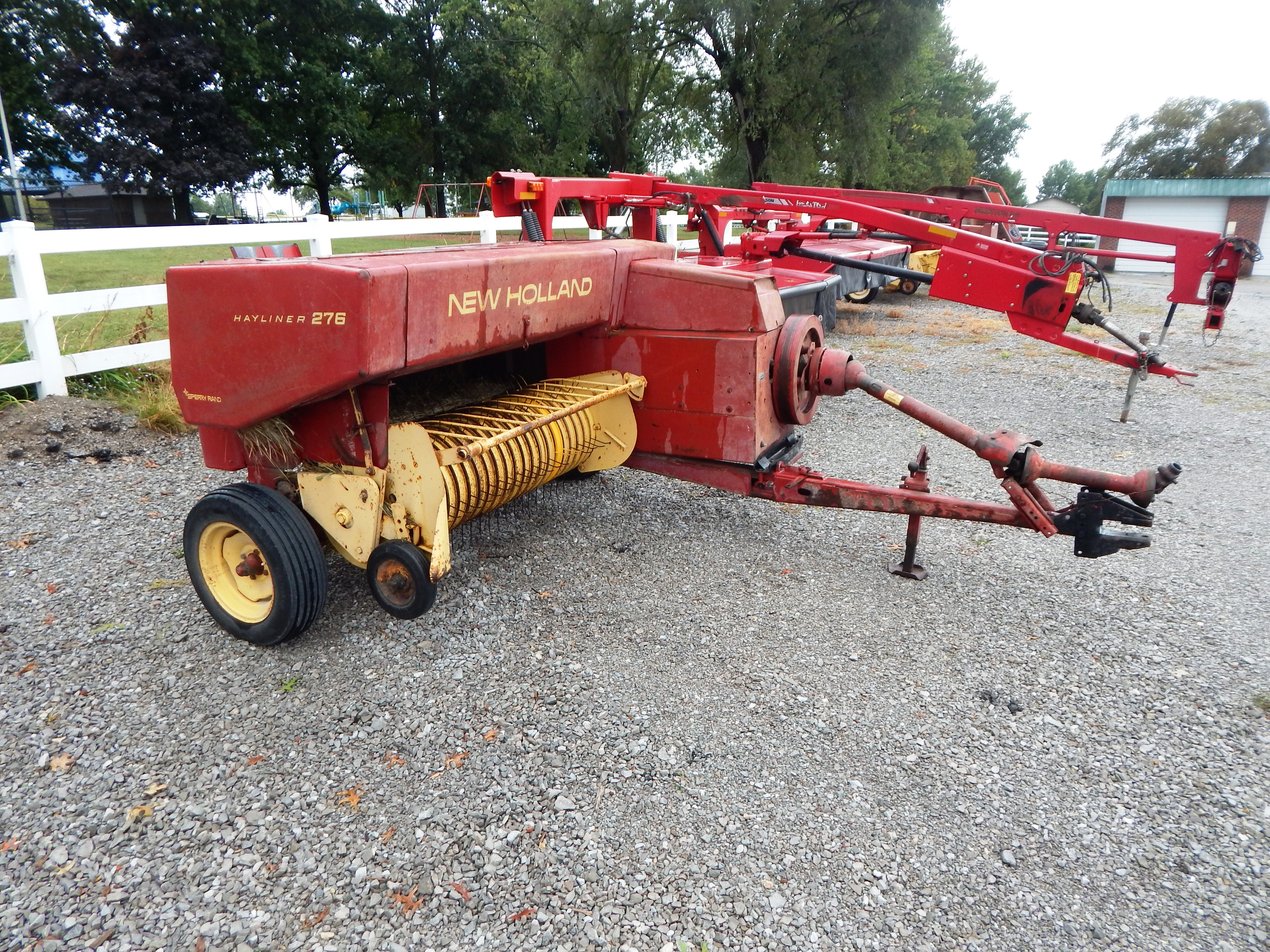 1972 New Holland 276 Baler/Square