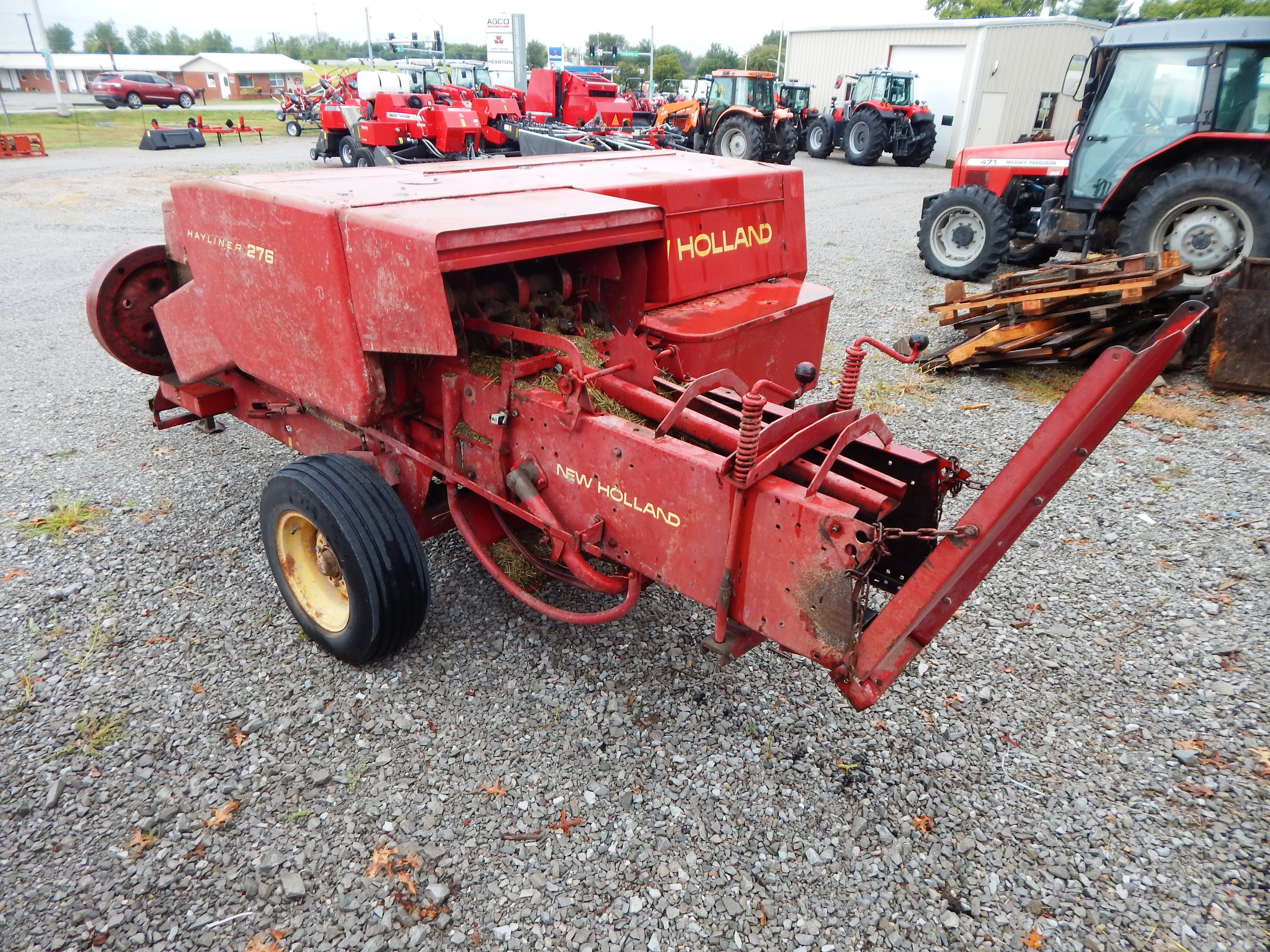 1972 New Holland 276 Baler/Square
