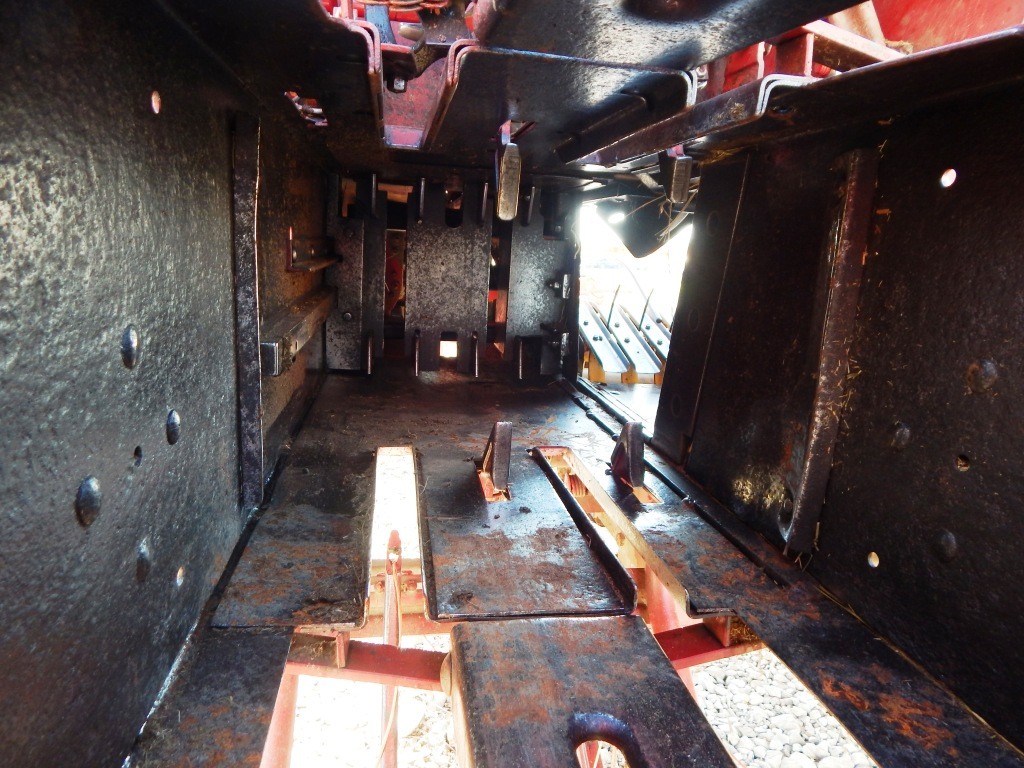 1982 New Holland 311 Baler/Square