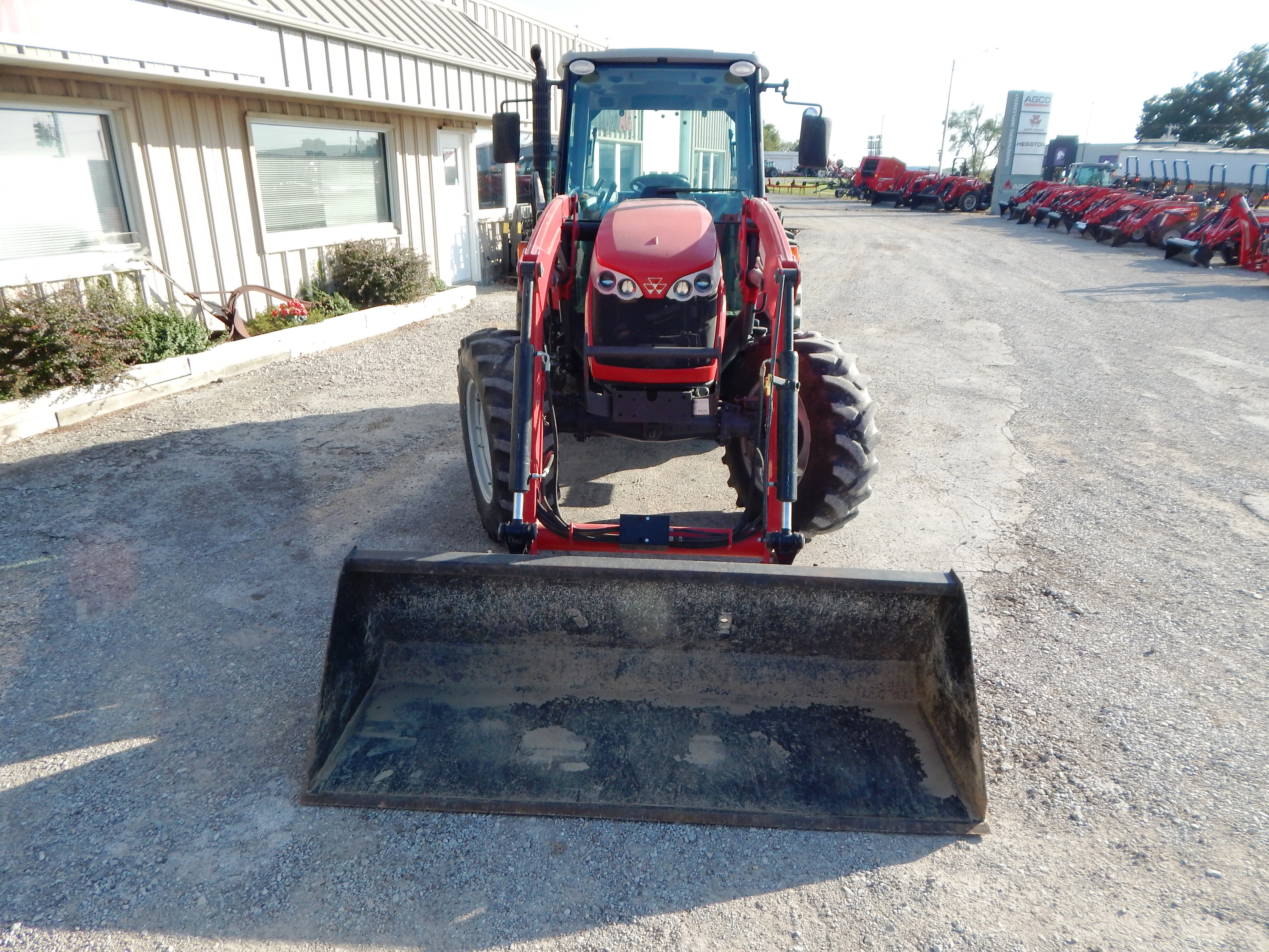 2014 Massey Ferguson 4610 Tractor