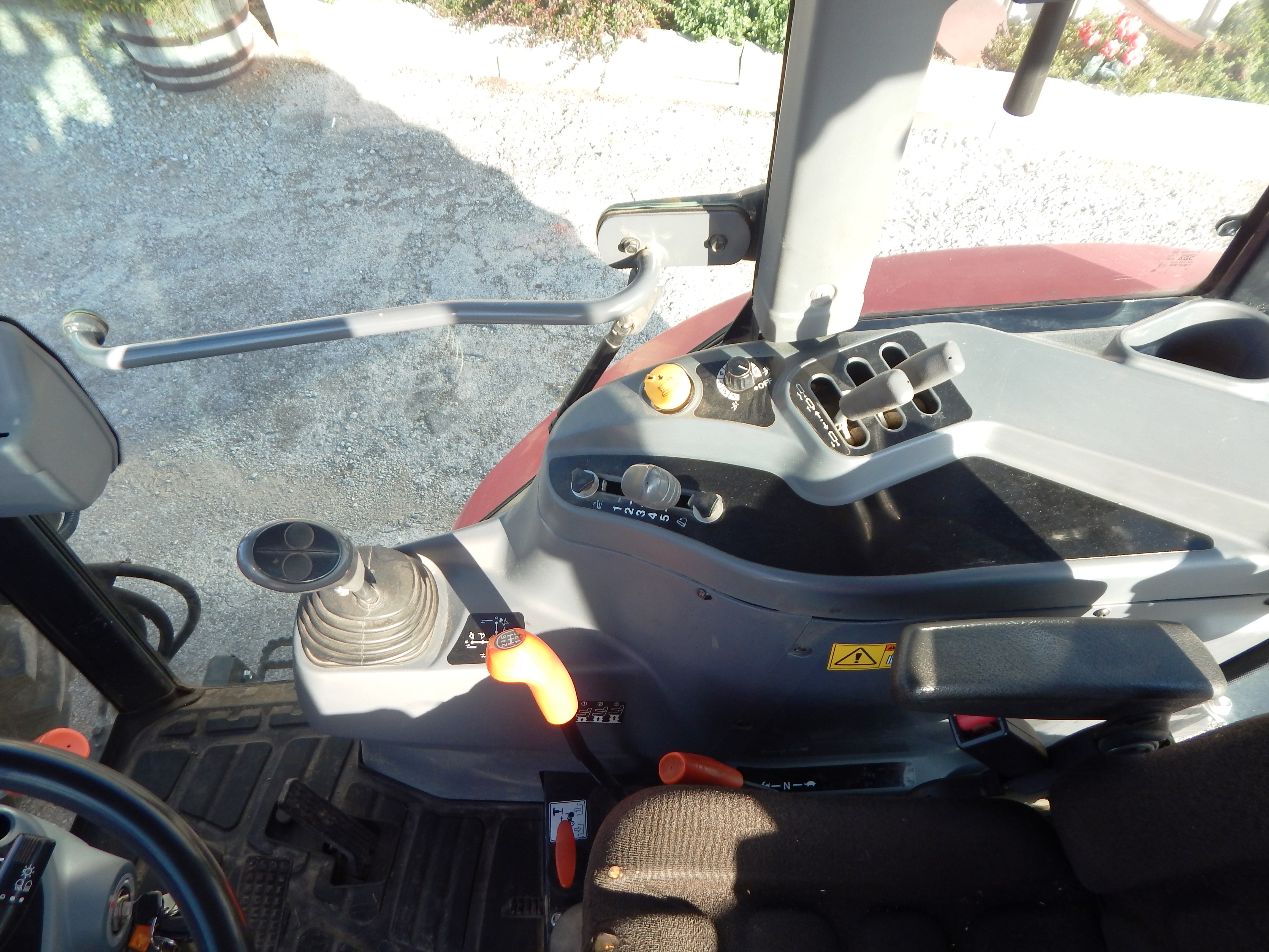 2014 Massey Ferguson 4610 Tractor