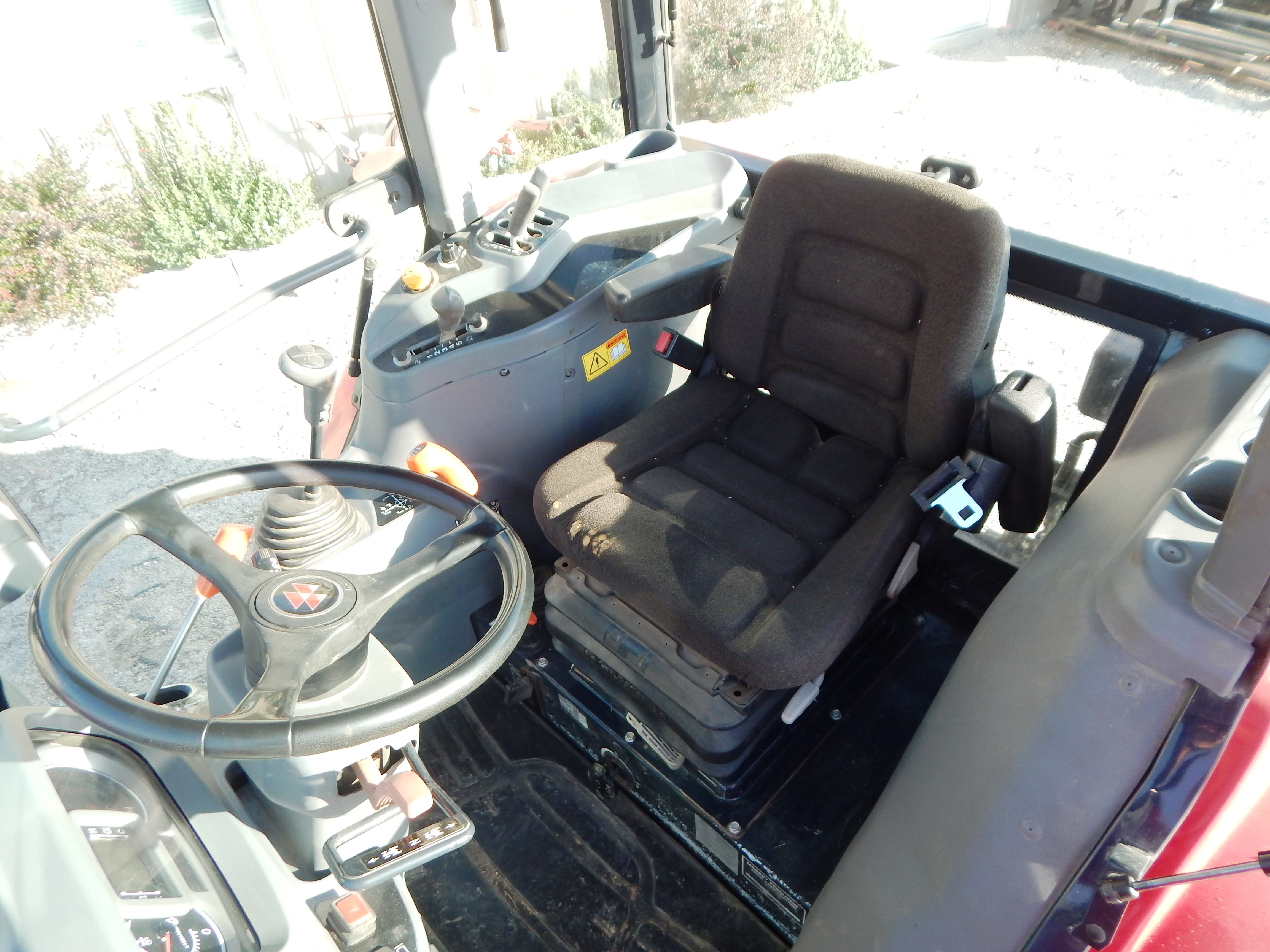 2014 Massey Ferguson 4610 Tractor