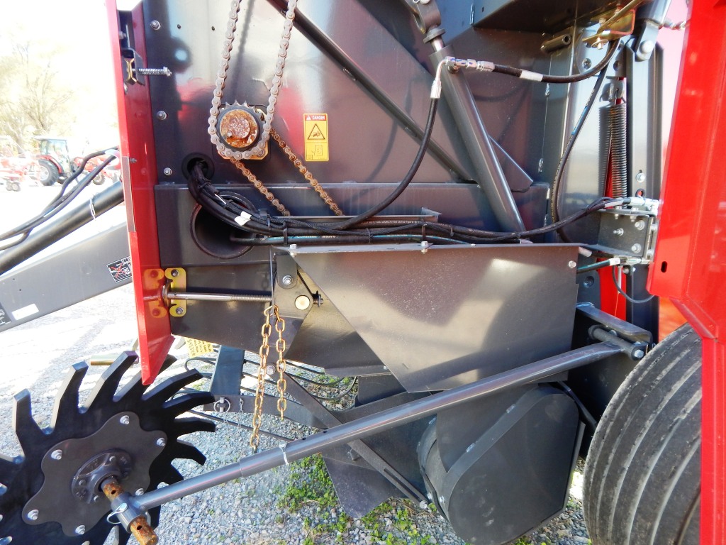 2024 Massey Ferguson 1745D Baler/Round