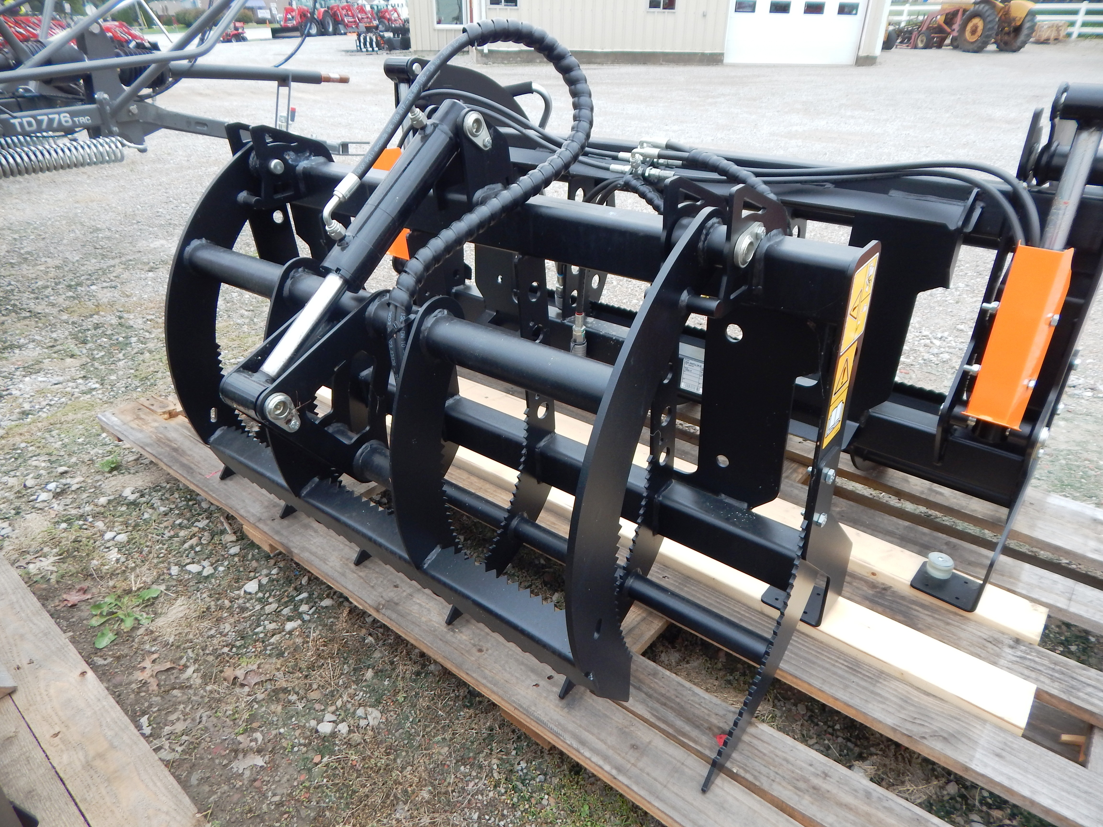 2025 Alo Quicke CS48 Grapple Rake