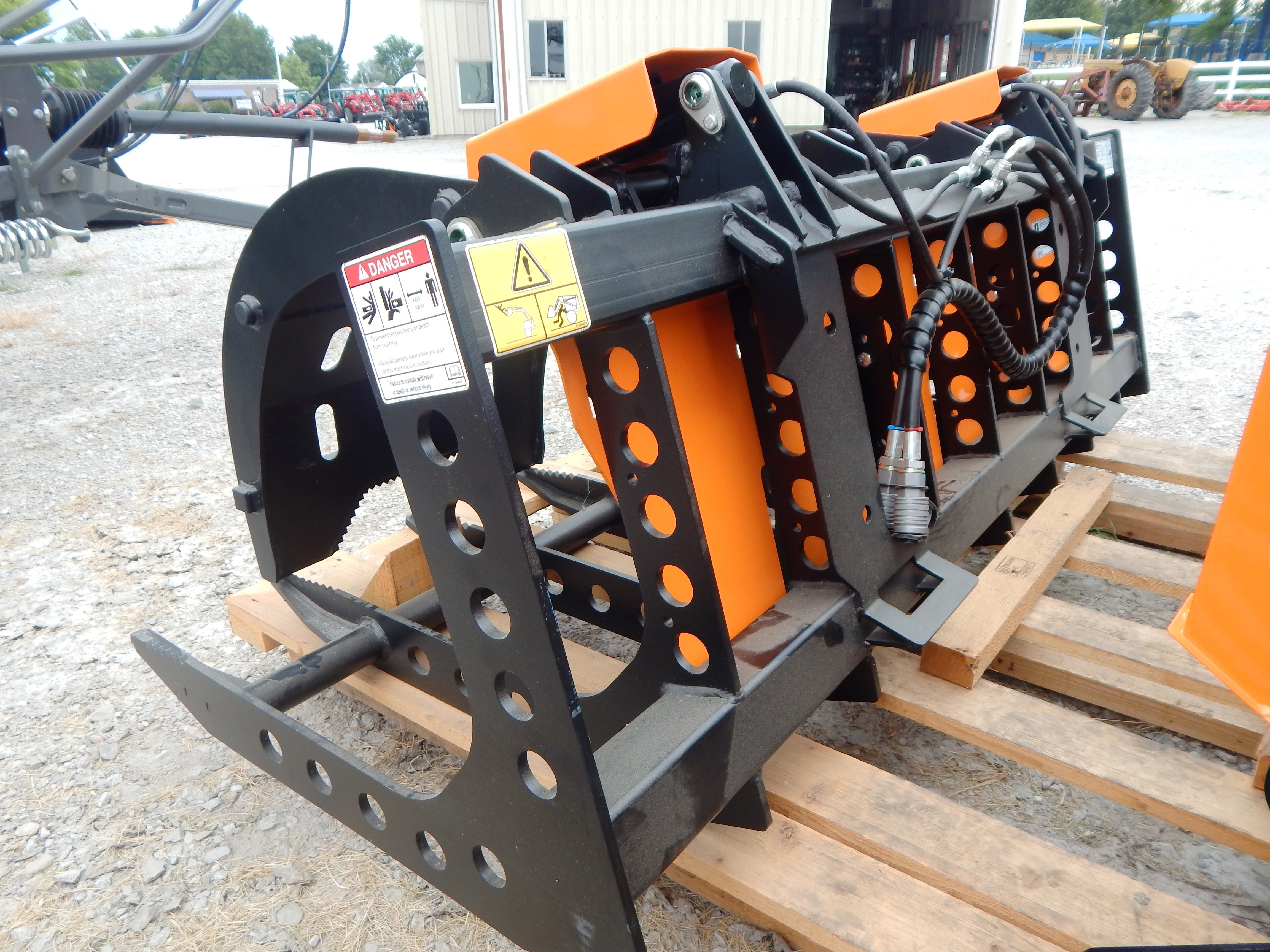 2025 Alo Quicke CL72 Grapple