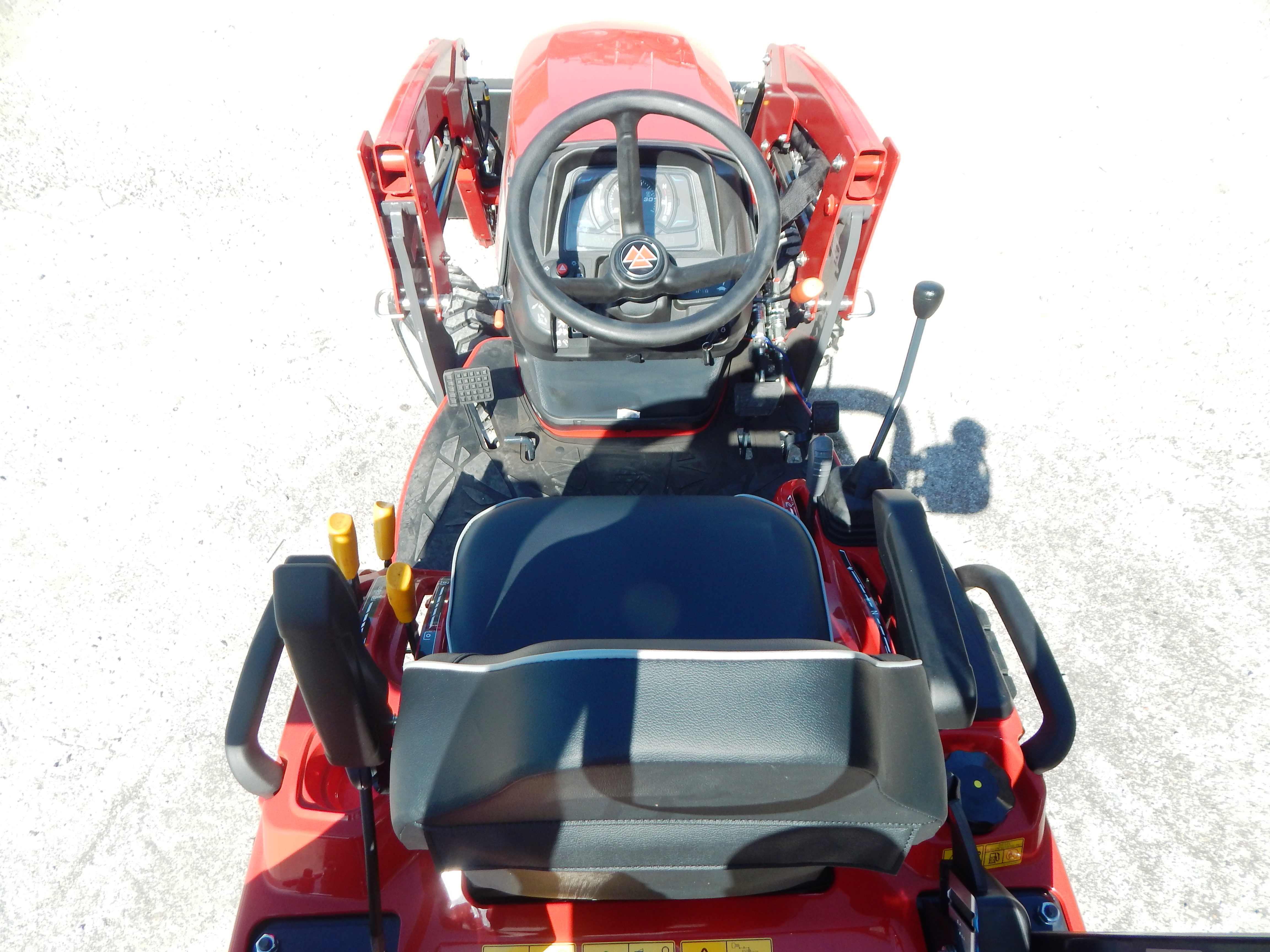 2025 Massey Ferguson 1GC.25 Hydro Tractor
