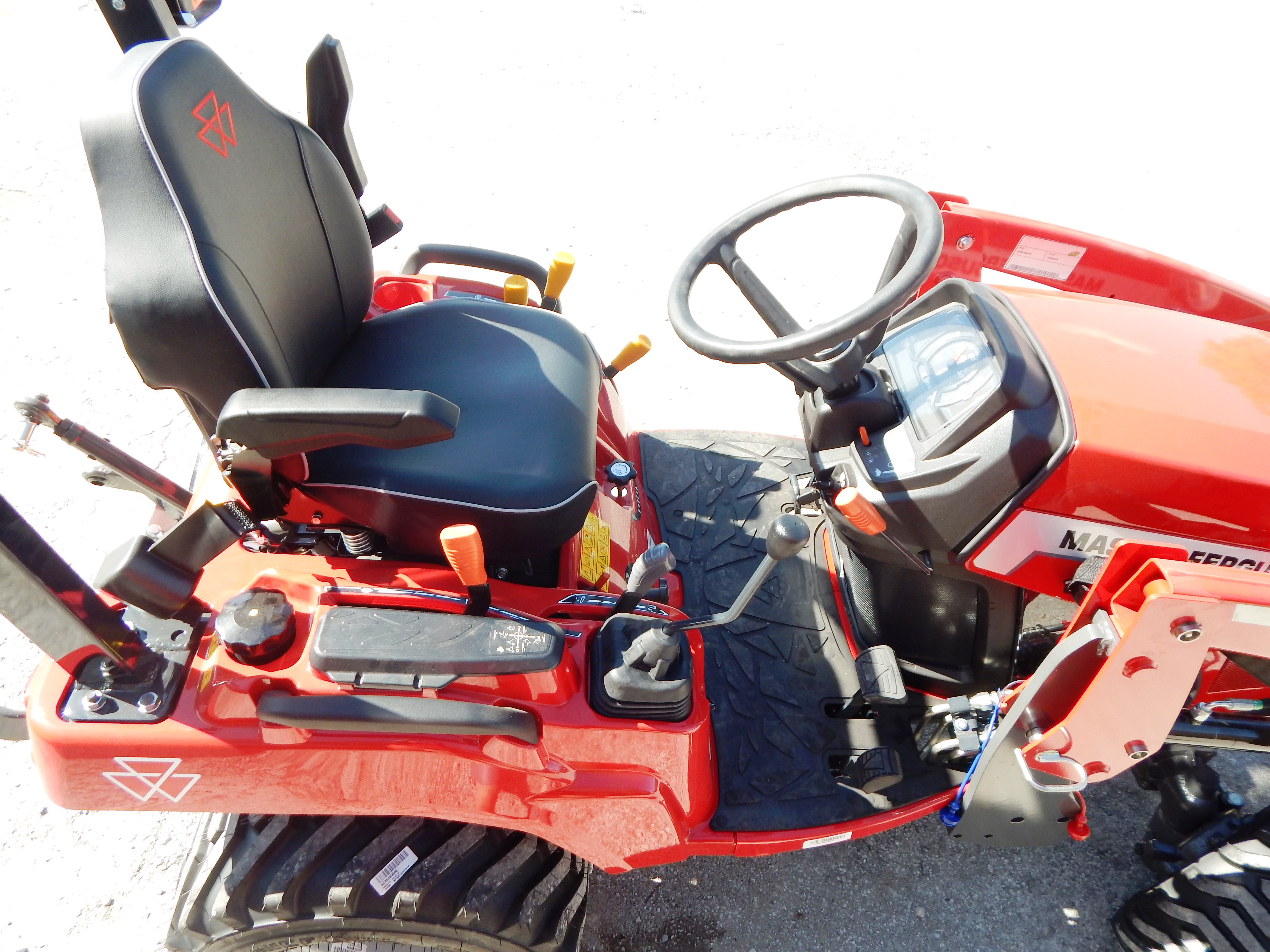 2025 Massey Ferguson 1GC.25 Hydro Tractor