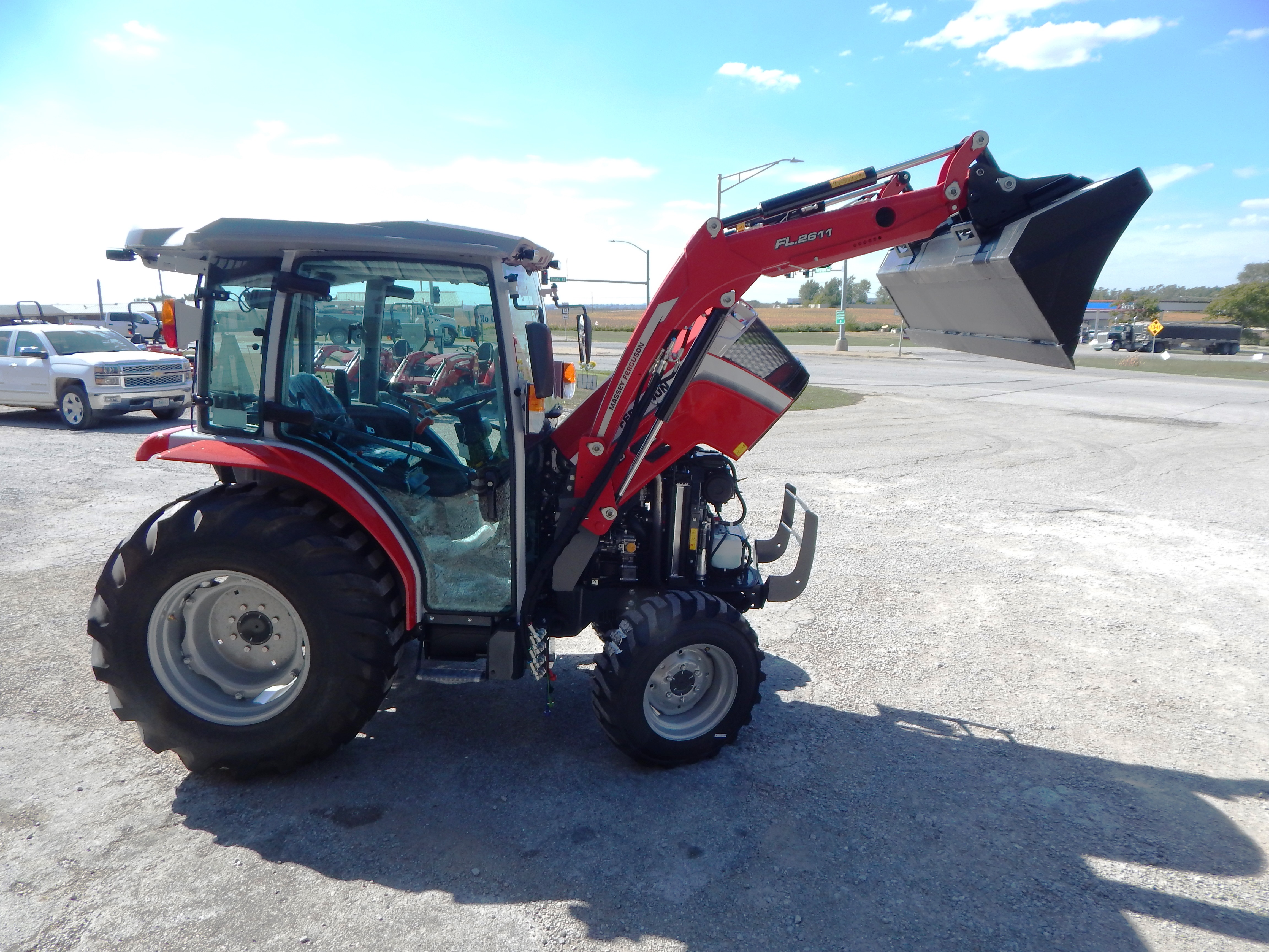 2025 Massey Ferguson 1M.40 eHydro Deluxe Cab Tractor