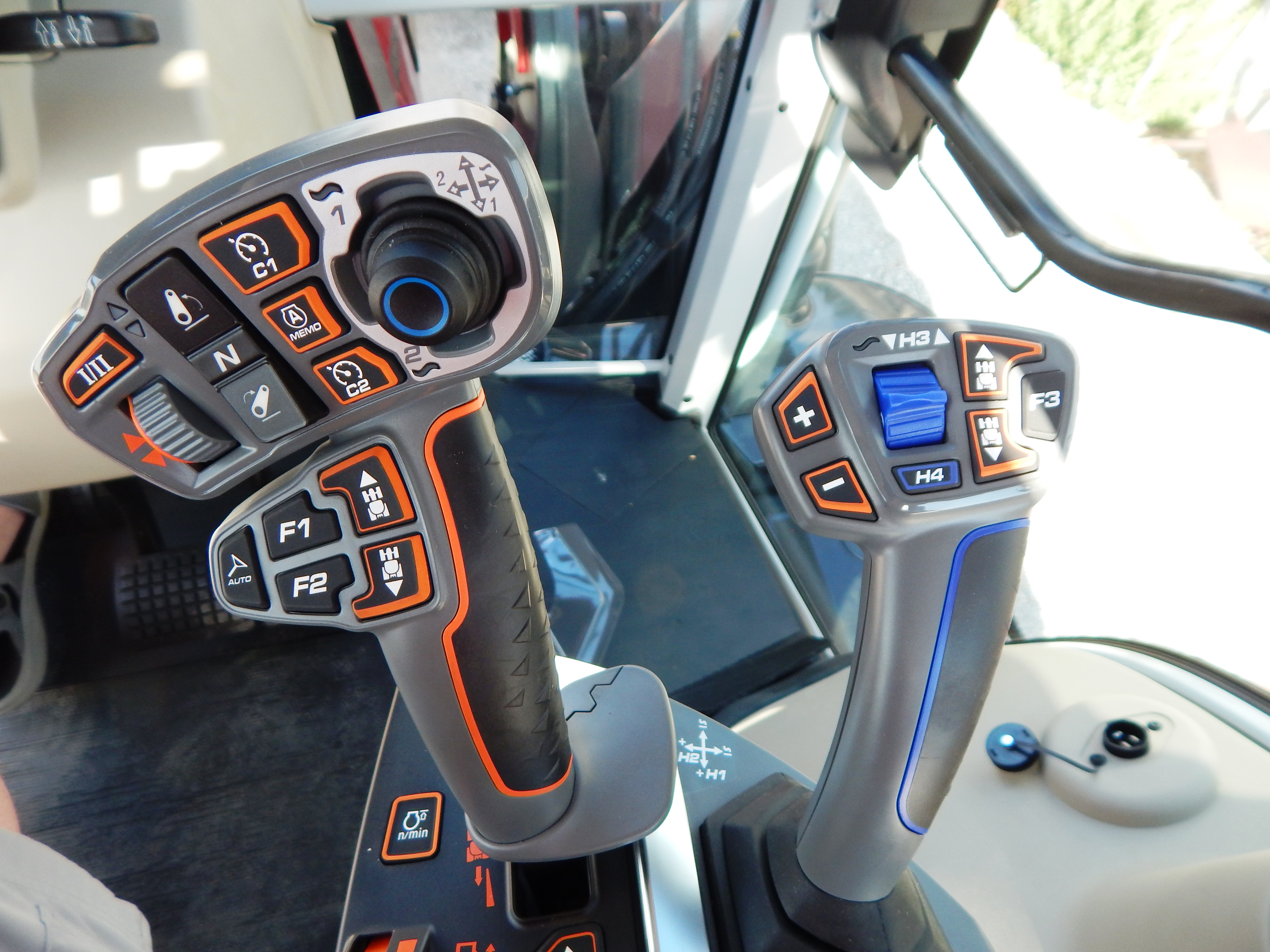 2025 Massey Ferguson 6S.165 Efficient DynaVT Tractor