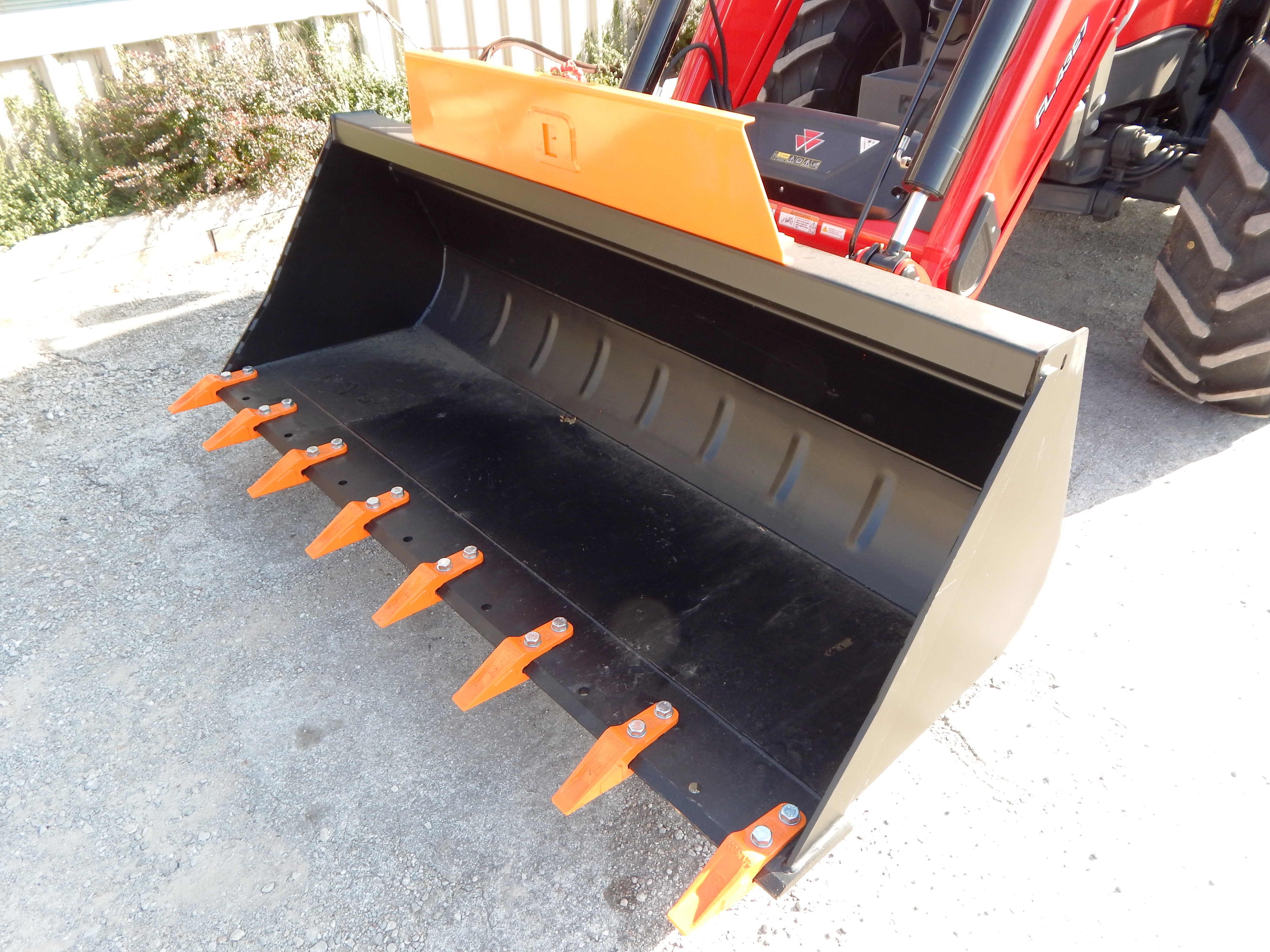 2025 Massey Ferguson 6S.165 Efficient DynaVT Tractor