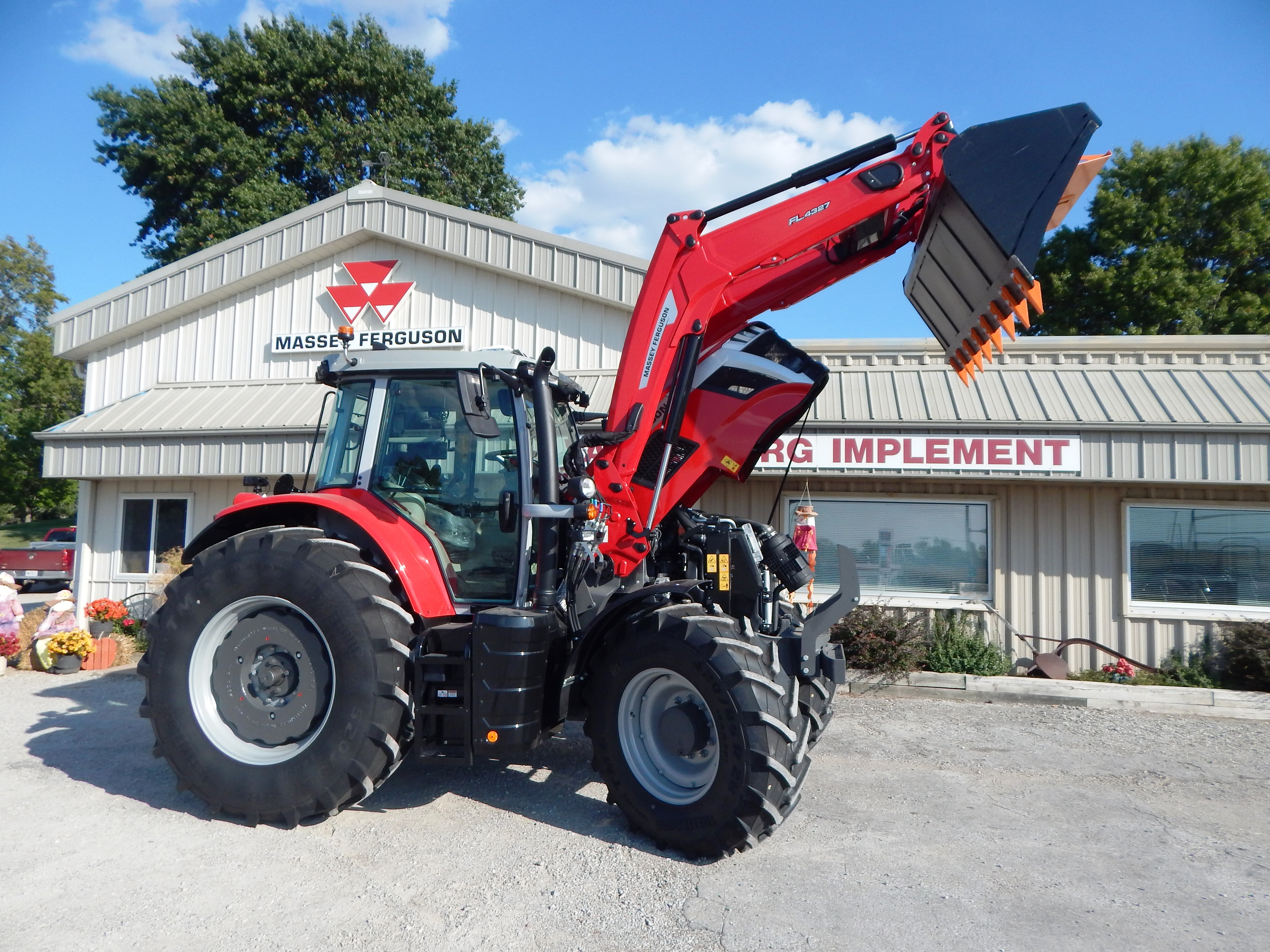2025 Massey Ferguson 6S.165 Efficient DynaVT Tractor