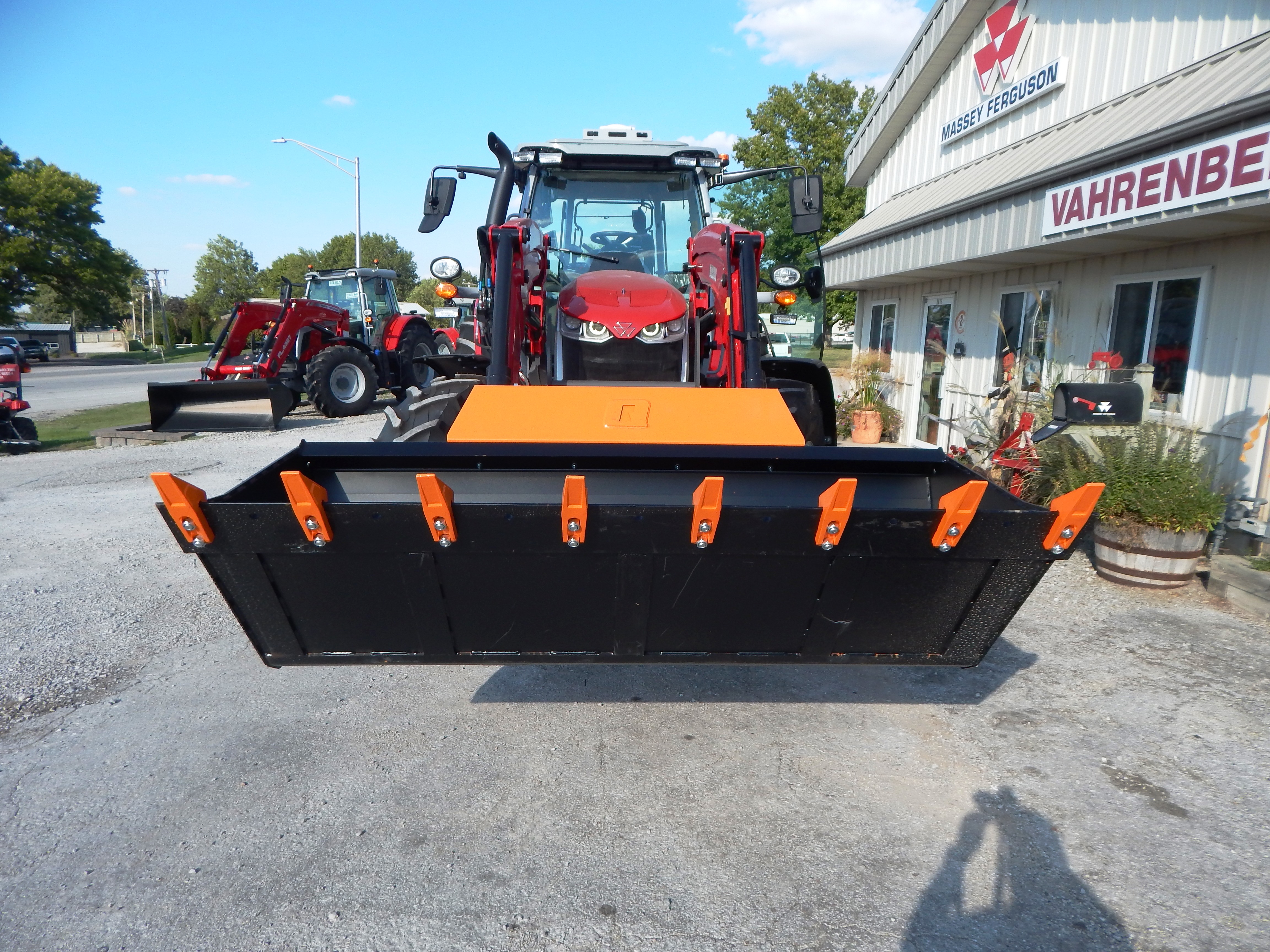2025 Massey Ferguson 6S.165 Efficient DynaVT Tractor