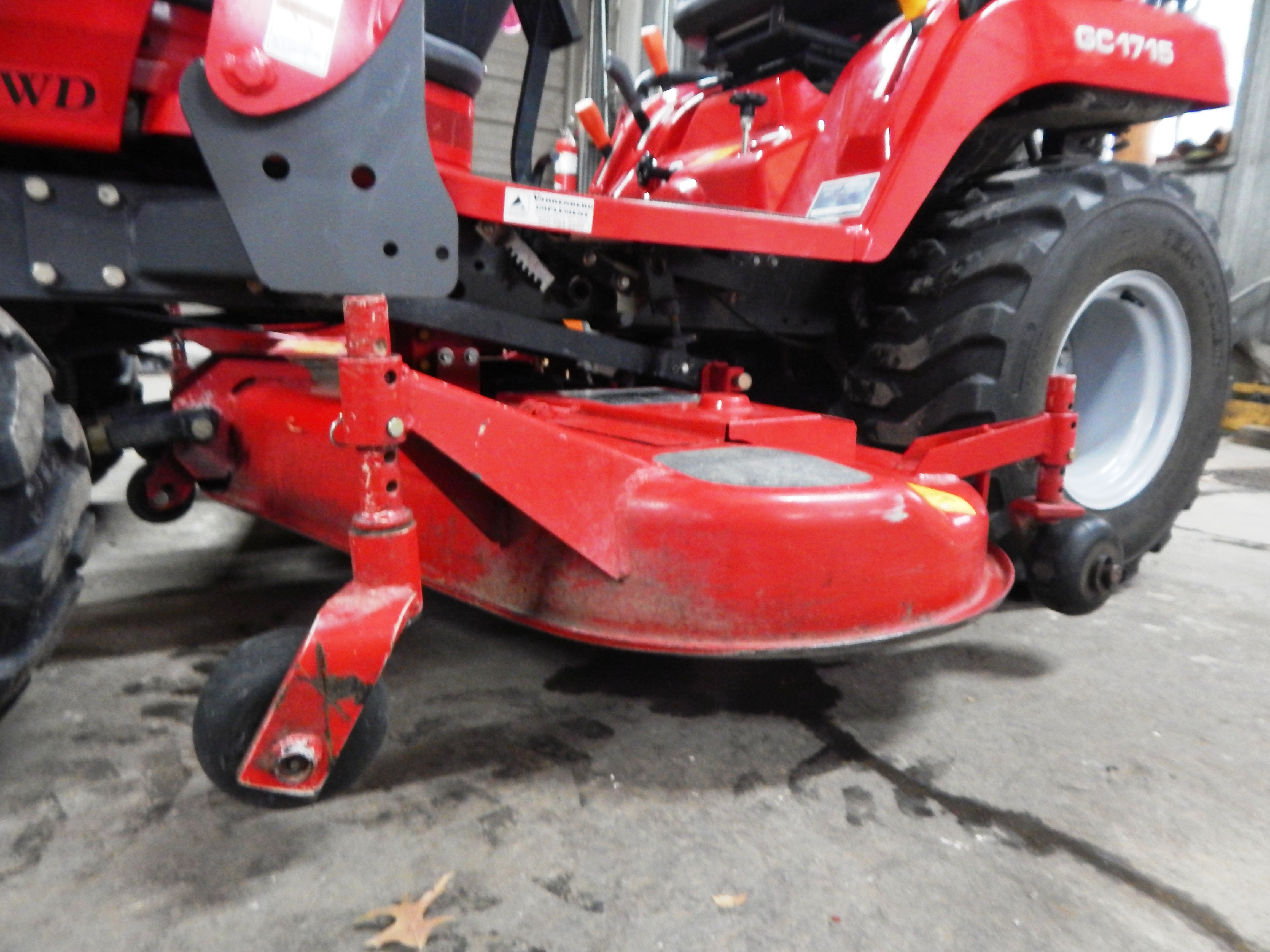 2012 Massey Ferguson GC1715 Tractor
