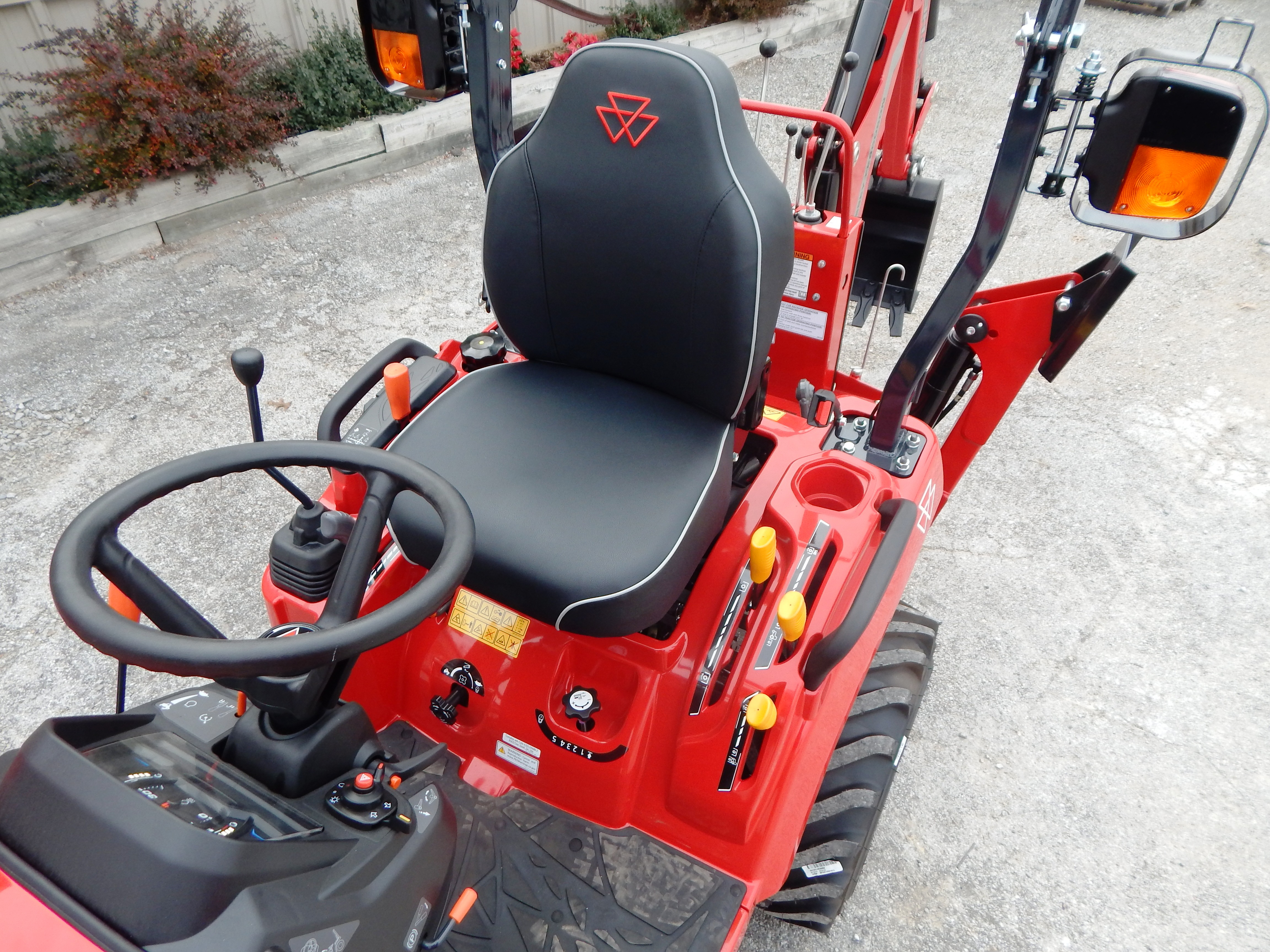 2025 Massey Ferguson 1GC.23B Tractor