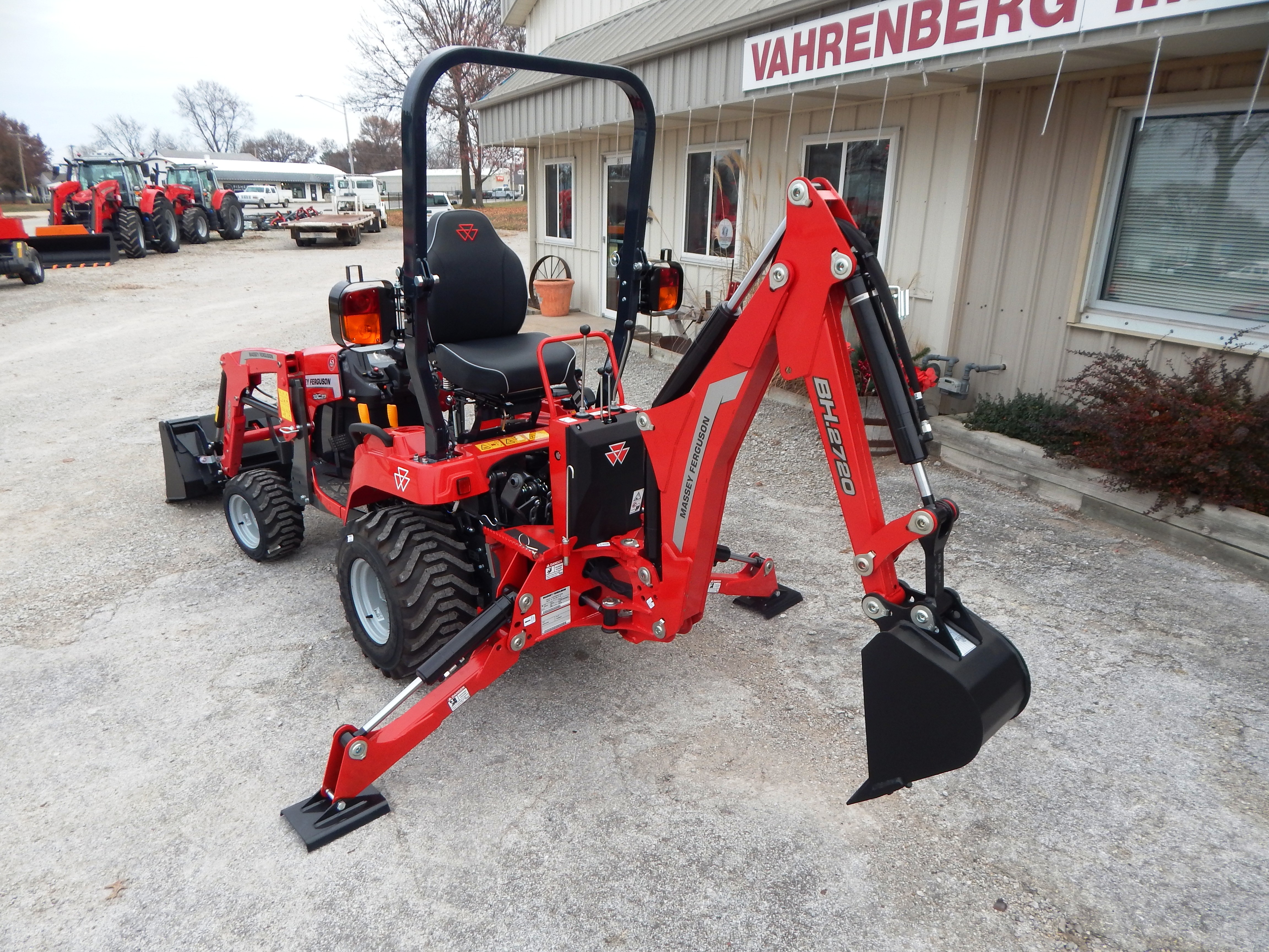 2025 Massey Ferguson 1GC.23B Tractor