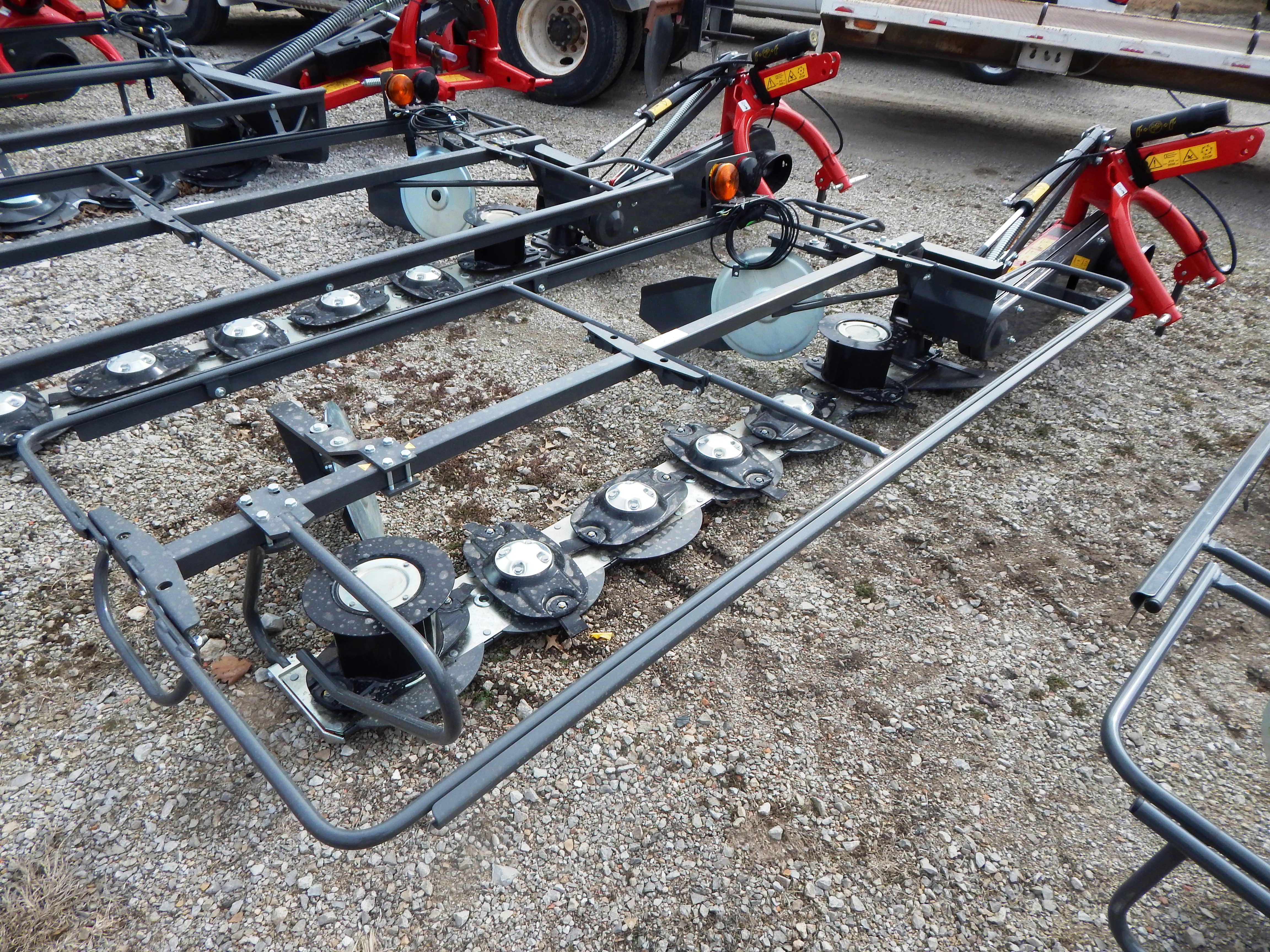 2026 Massey Ferguson DM246 Farmer Mower/Disc