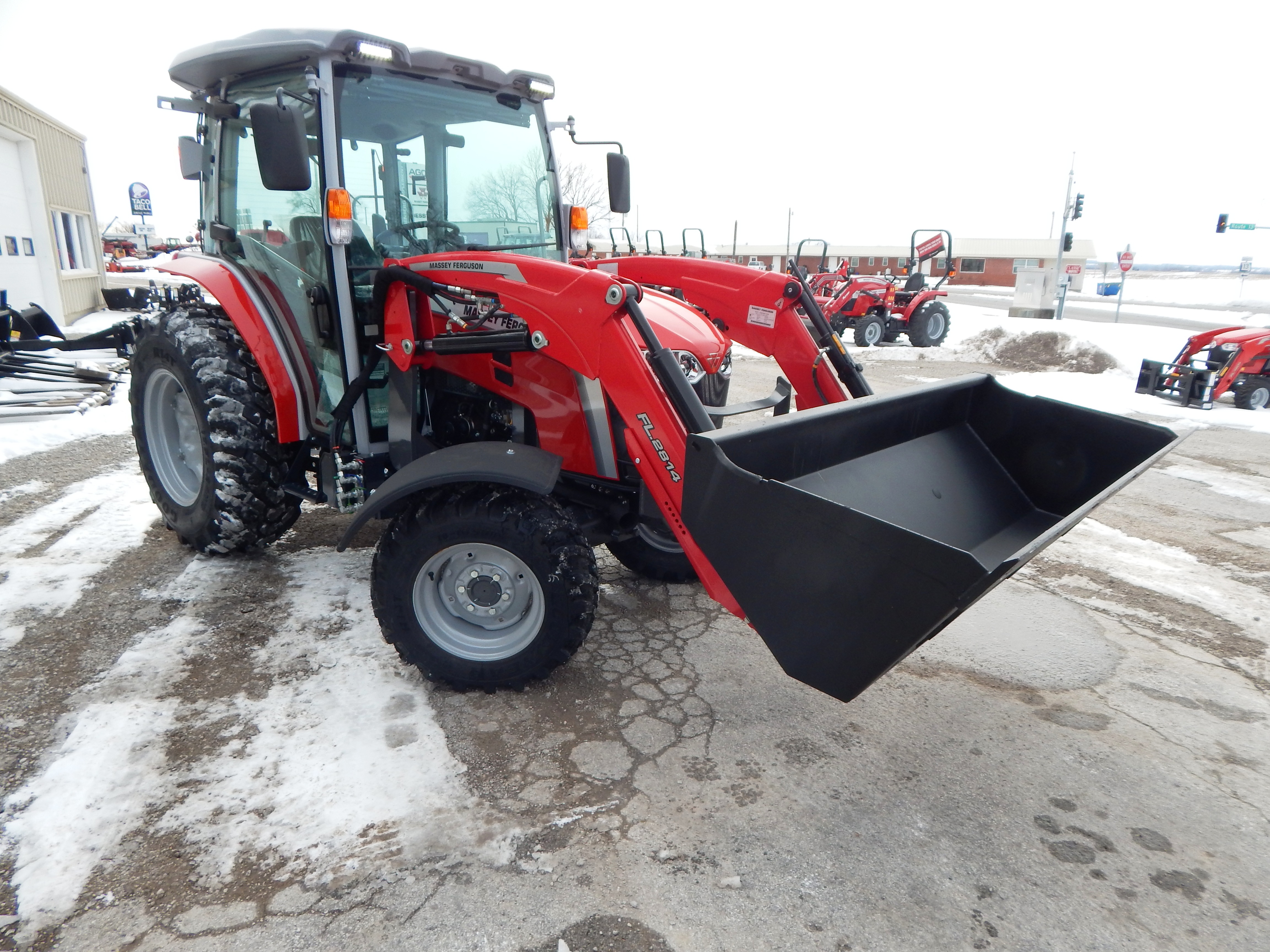 2026 Massey Ferguson 2M.60 eHydro Deluxe Cab Tractor