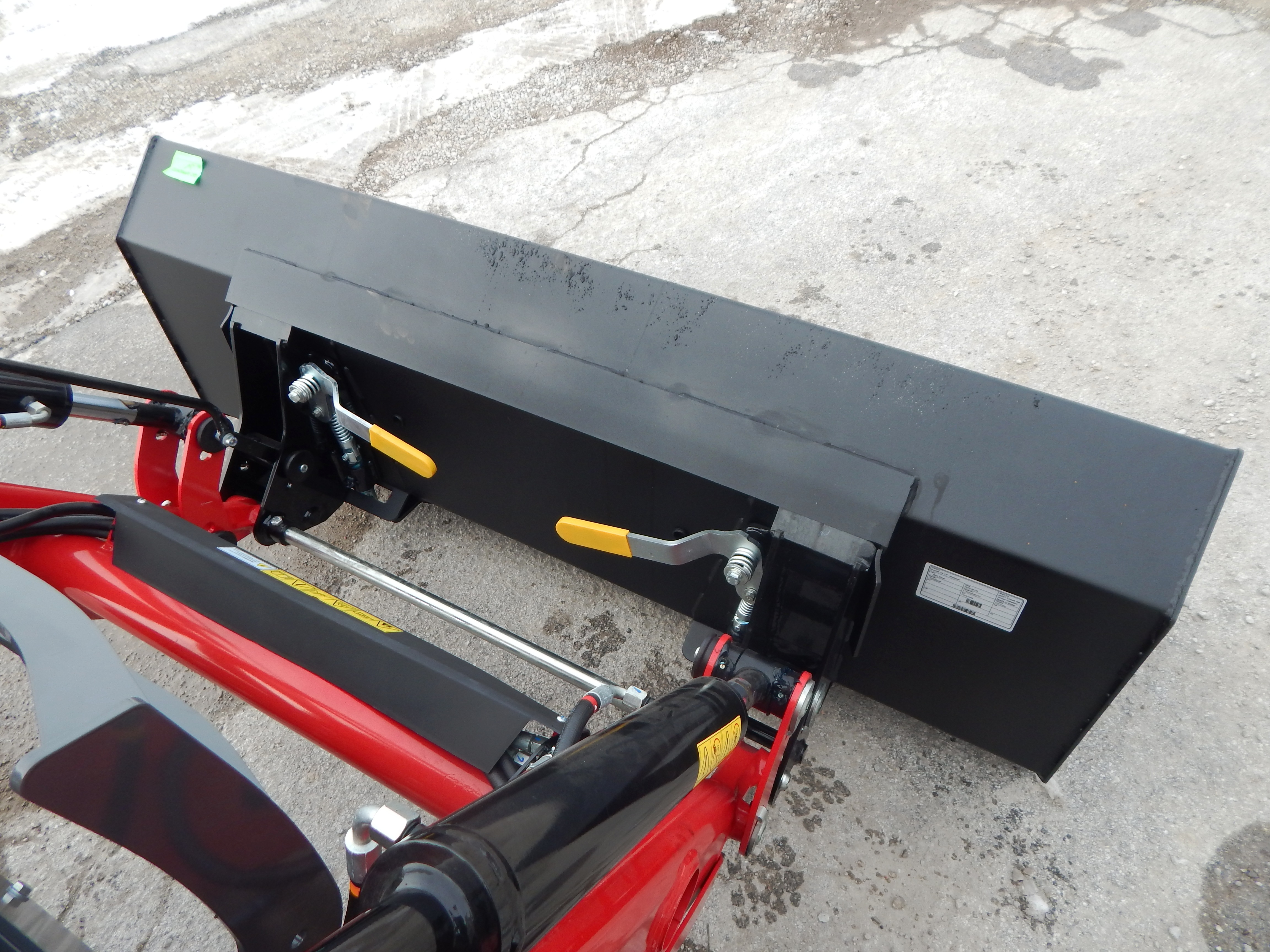 2026 Massey Ferguson 2M.60 eHydro Deluxe Cab Tractor