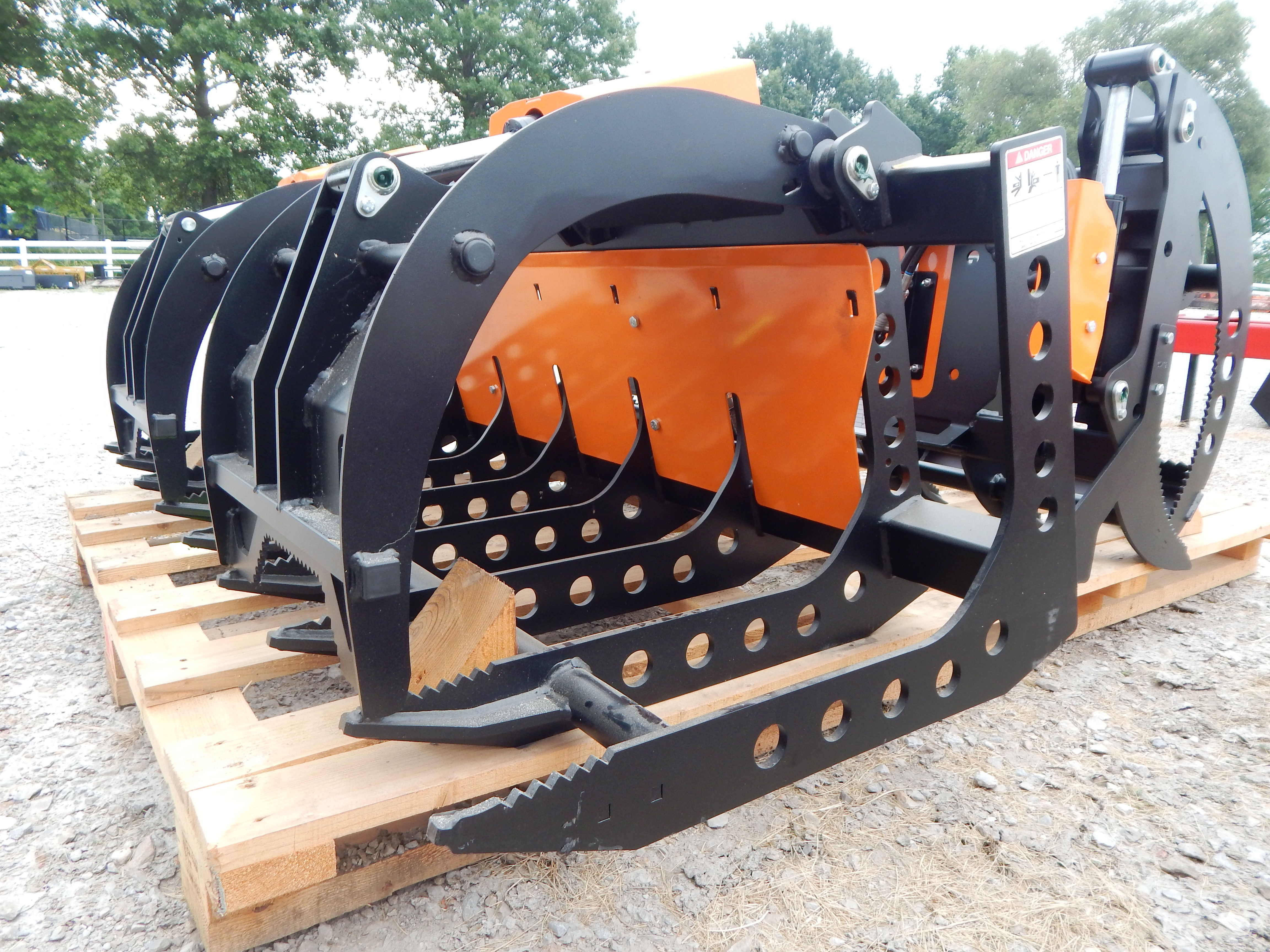 2026 Alo Quicke CL72 Root Grapple Rake