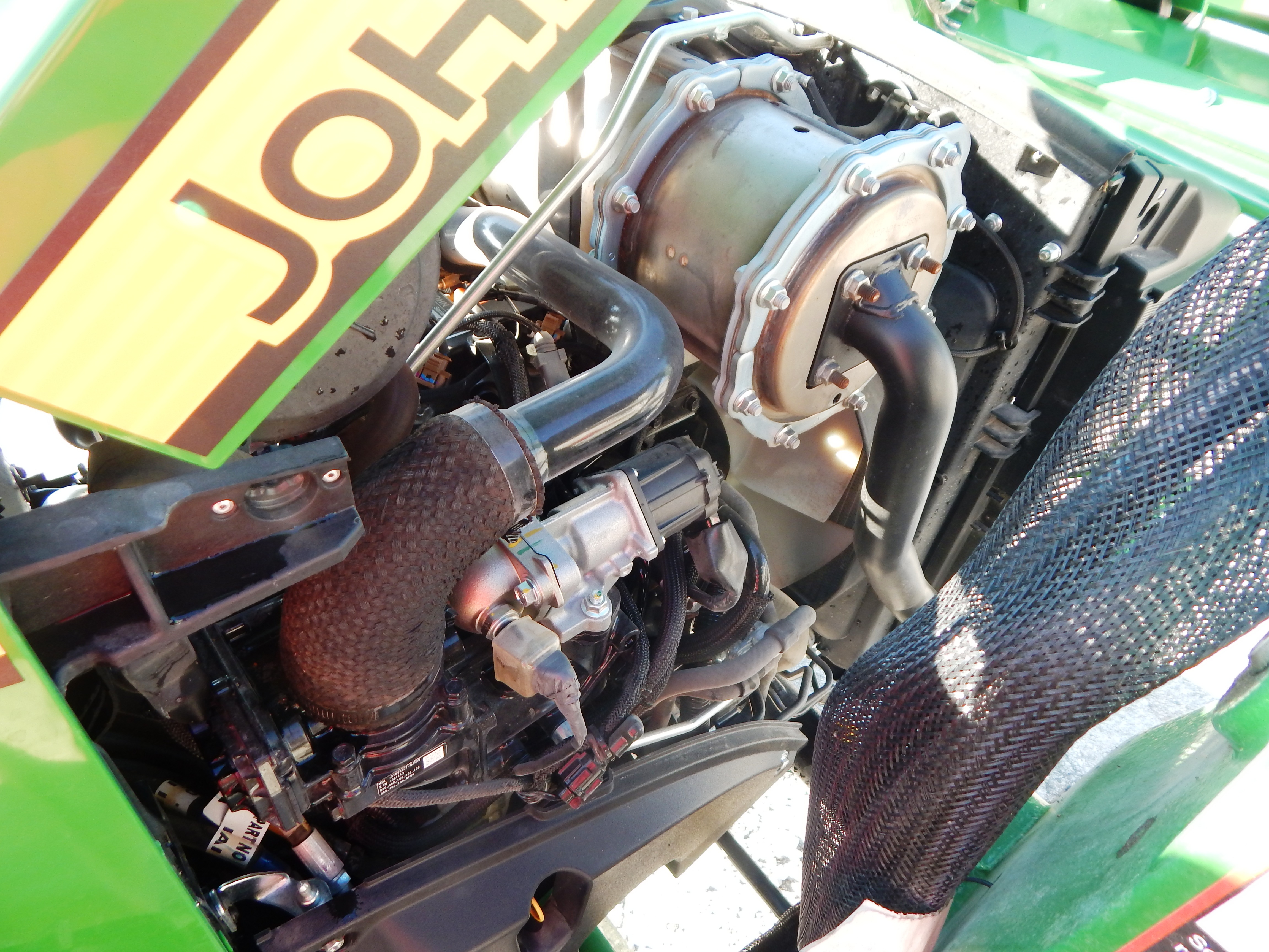 2023 John Deere 2038R Hydro Tractor