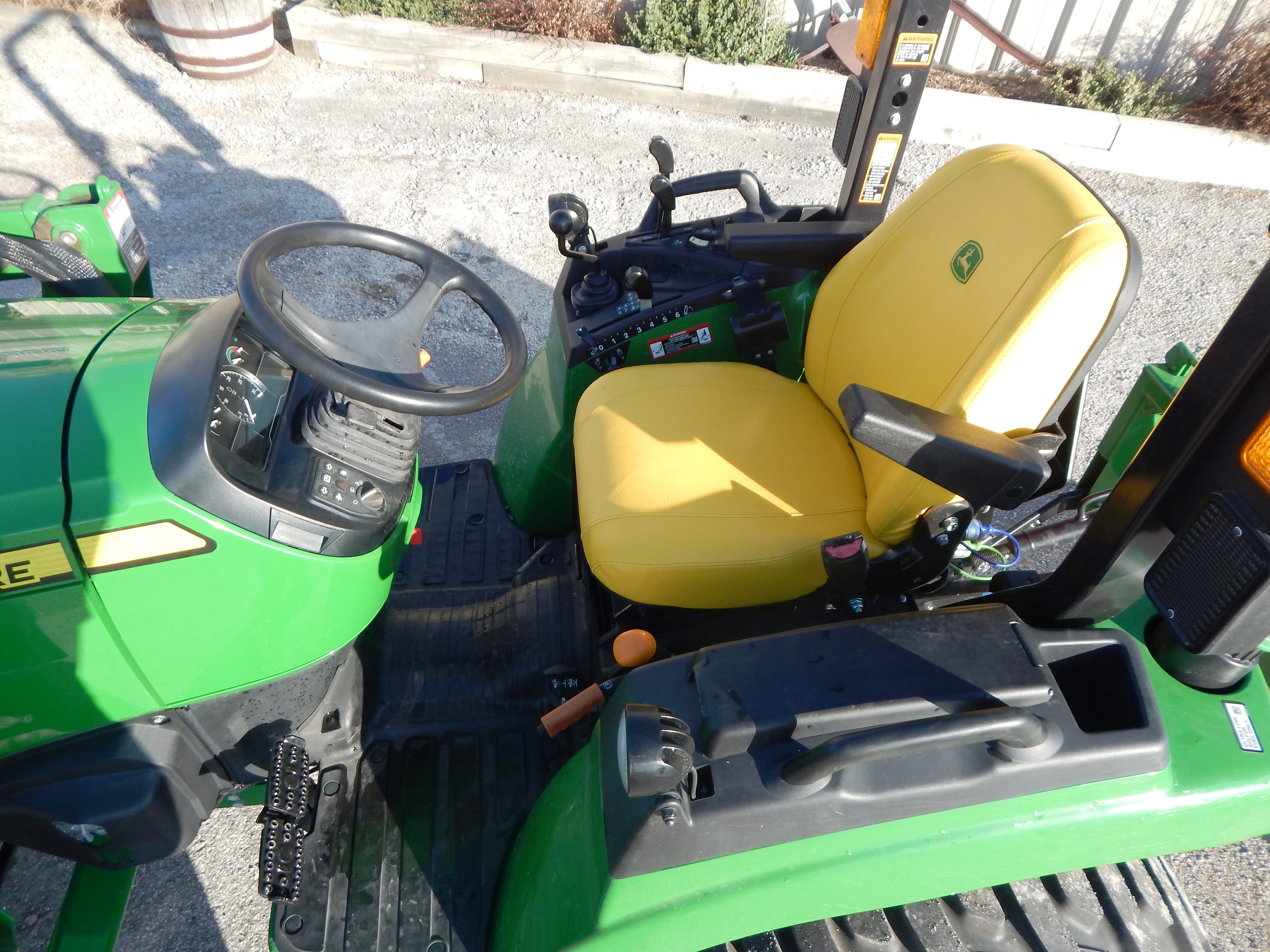 2023 John Deere 2038R Hydro Tractor