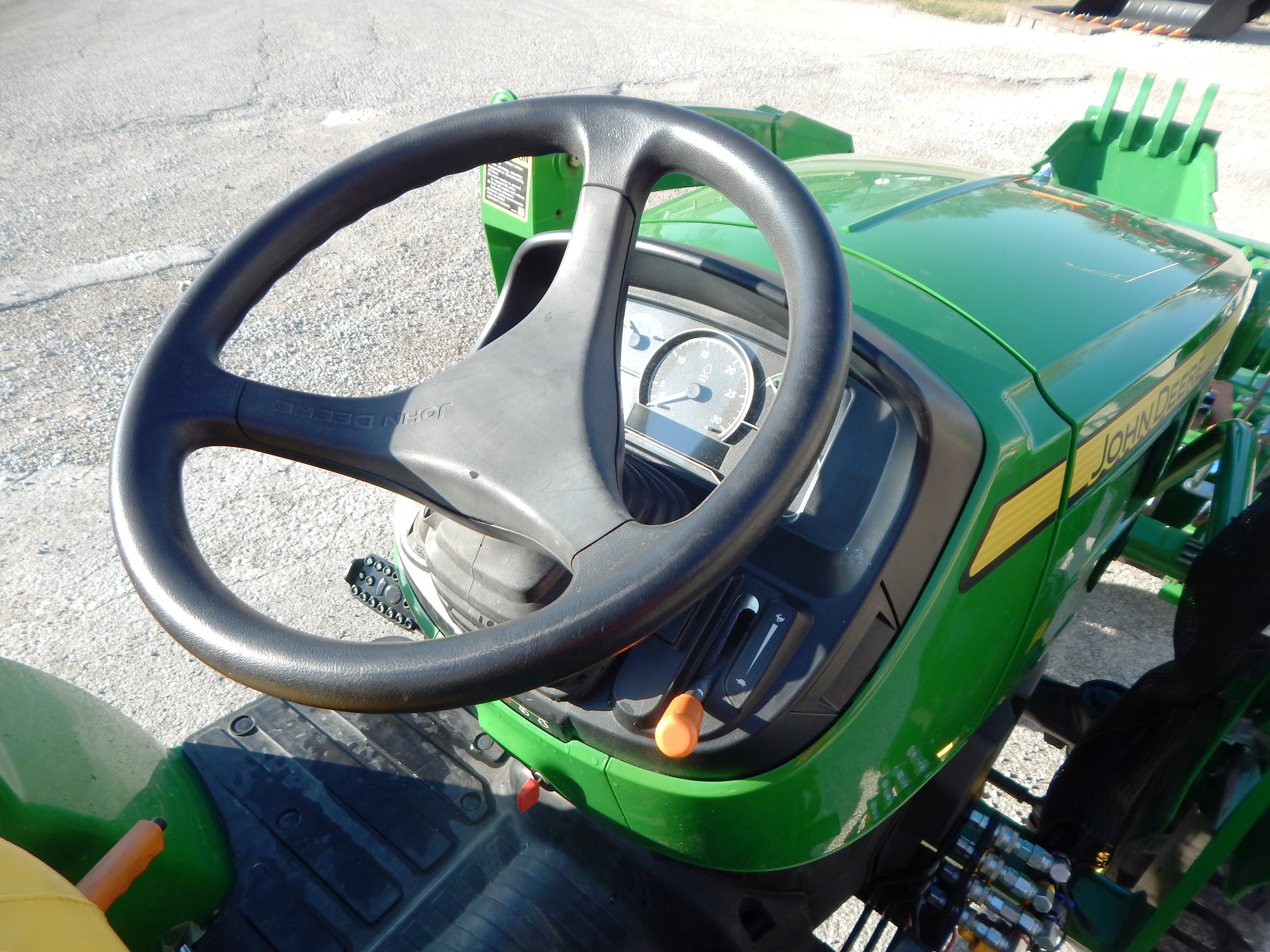 2023 John Deere 2038R Hydro Tractor