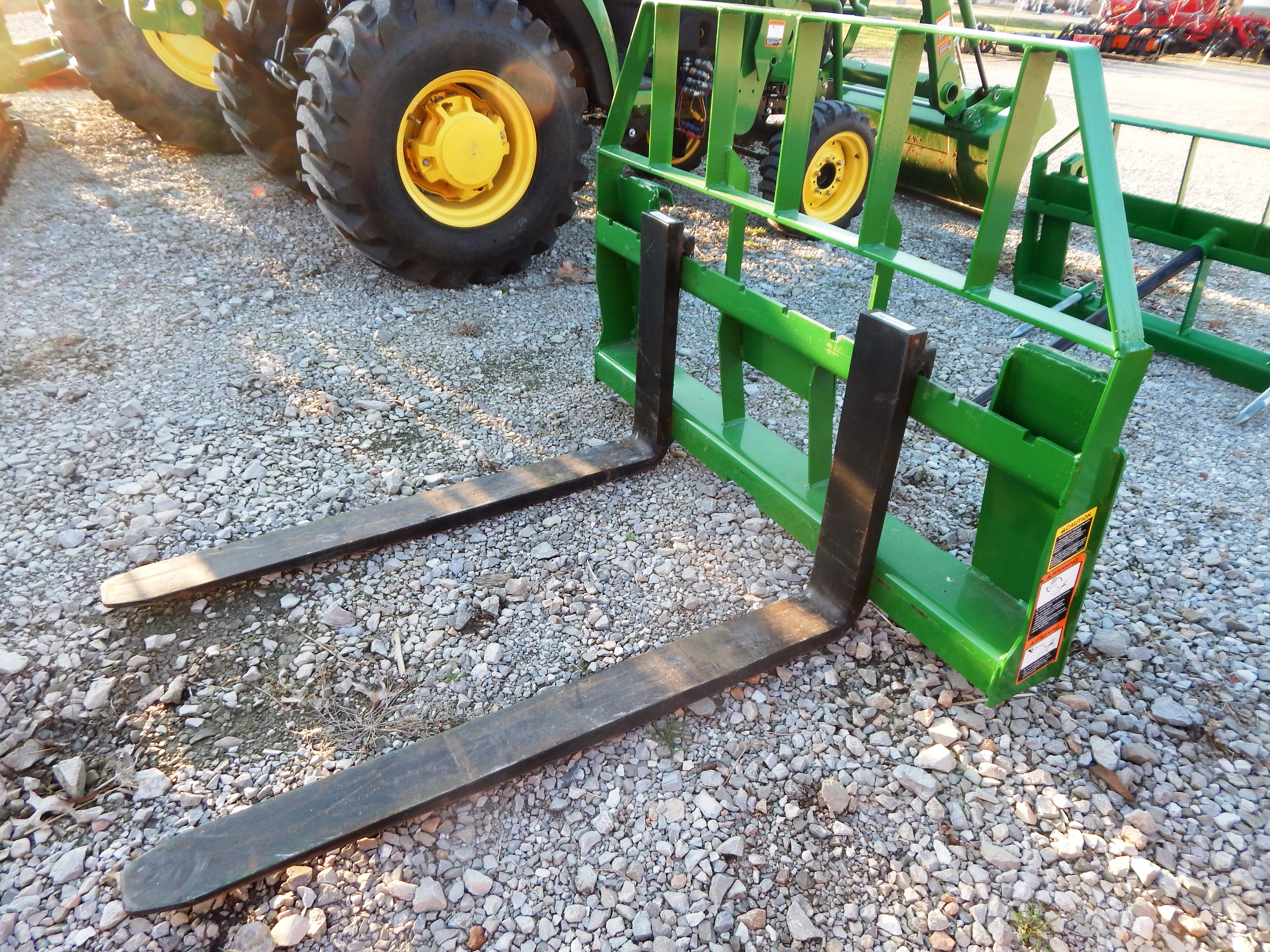 2024 Frontier AP12F Pallet Fork