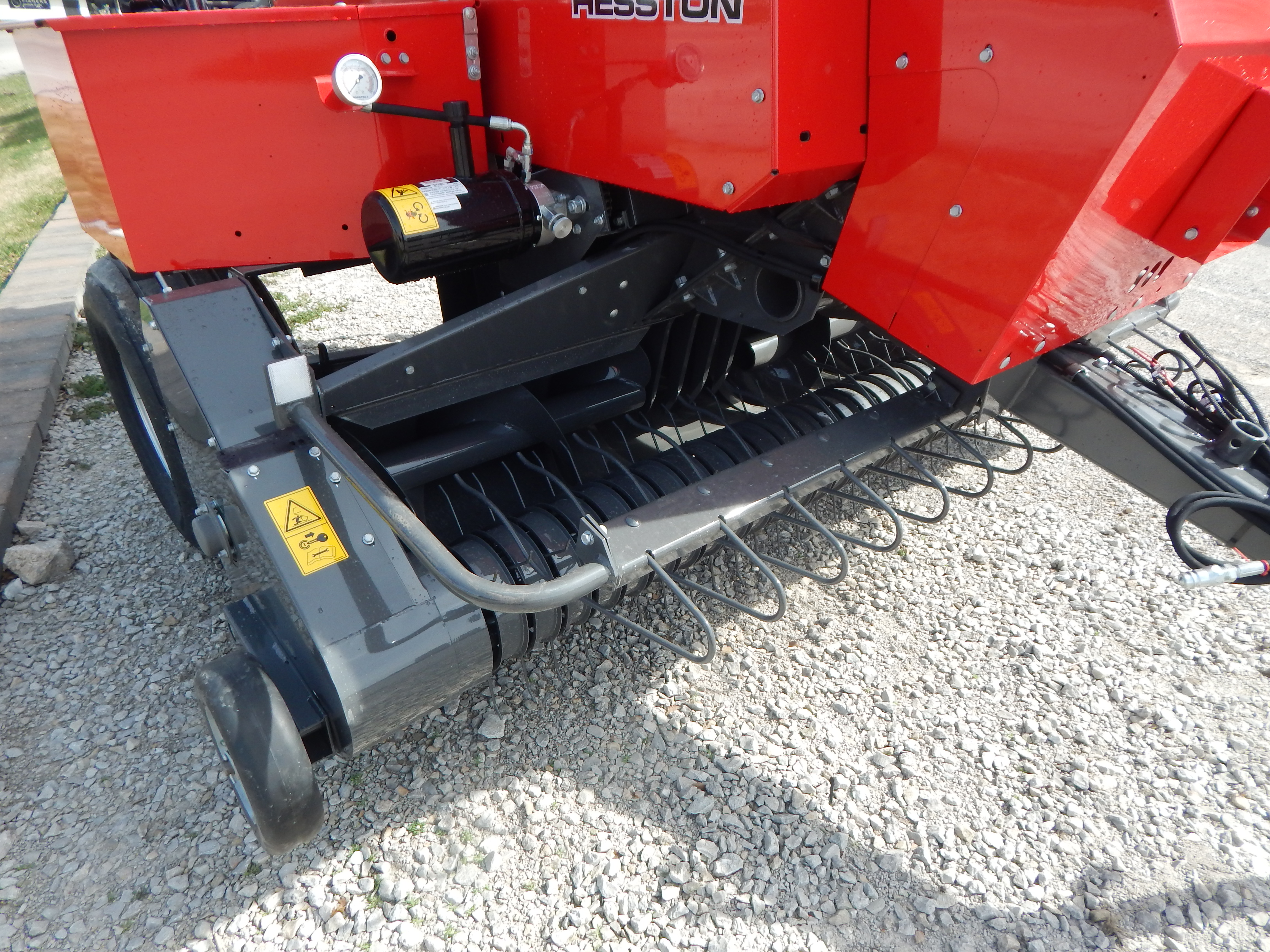 2026 Massey Ferguson 1840 Baler/Square