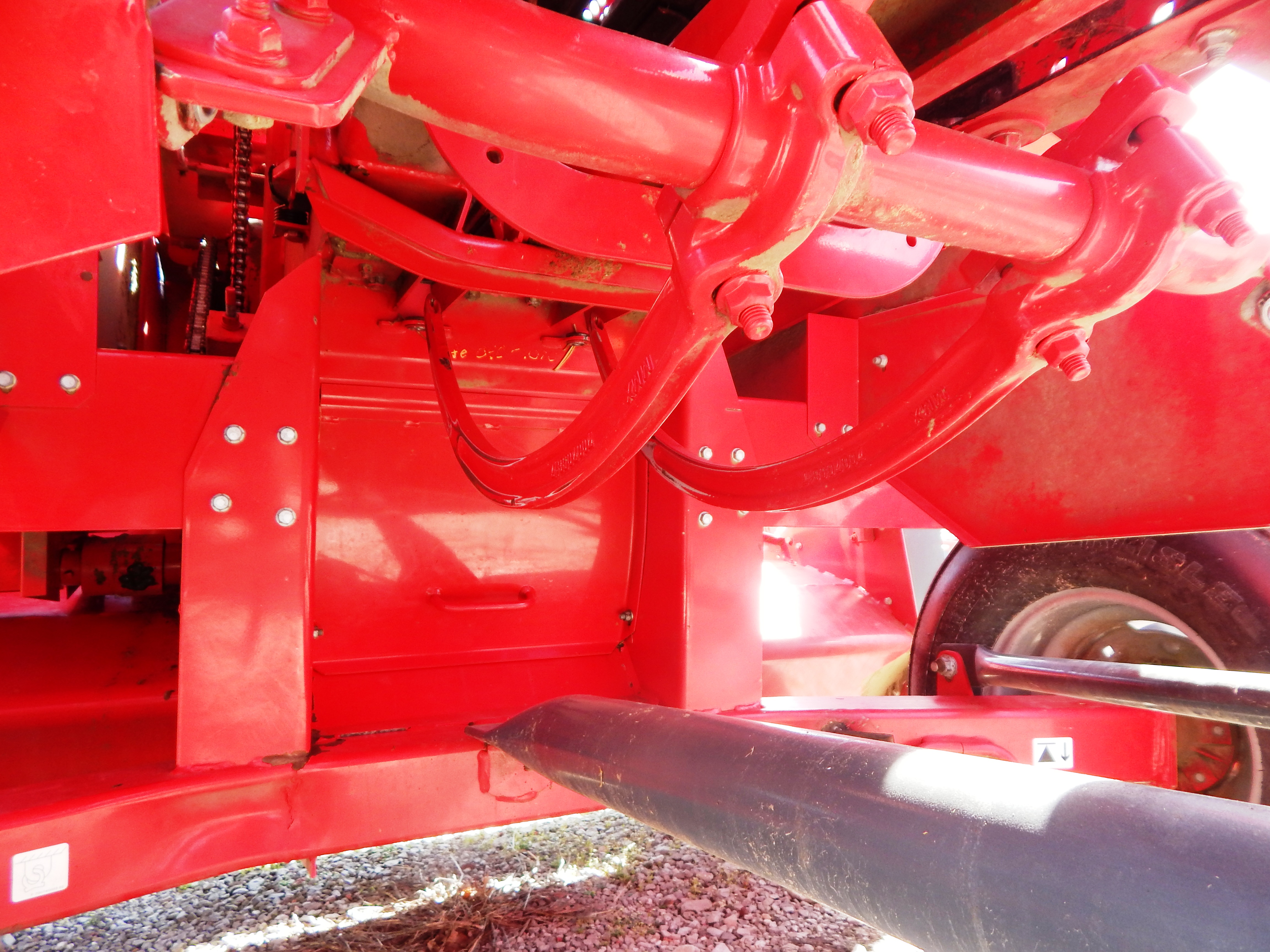 2016 Massey Ferguson 1840 Baler/Square