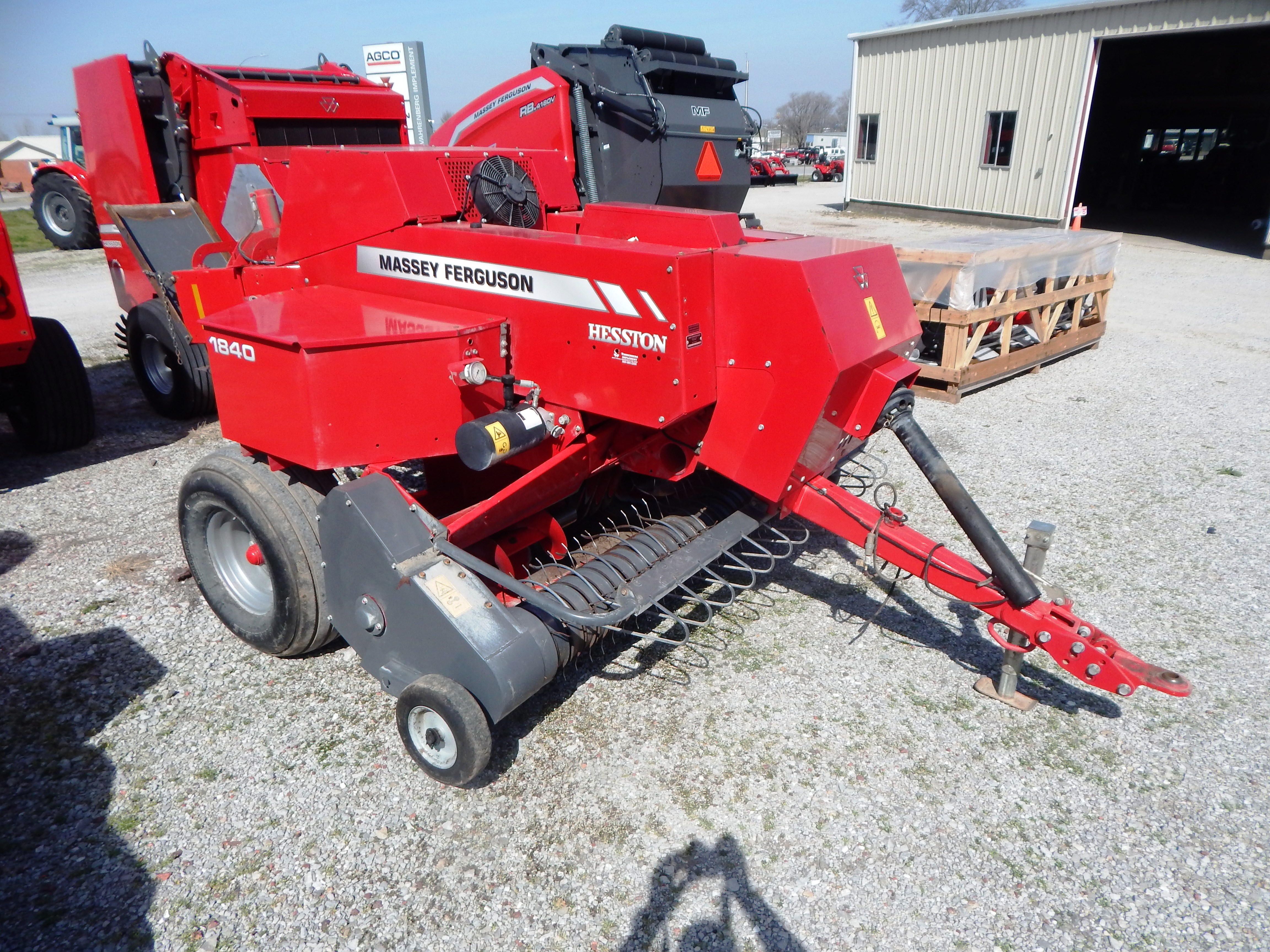 2016 Massey Ferguson 1840 Baler/Square