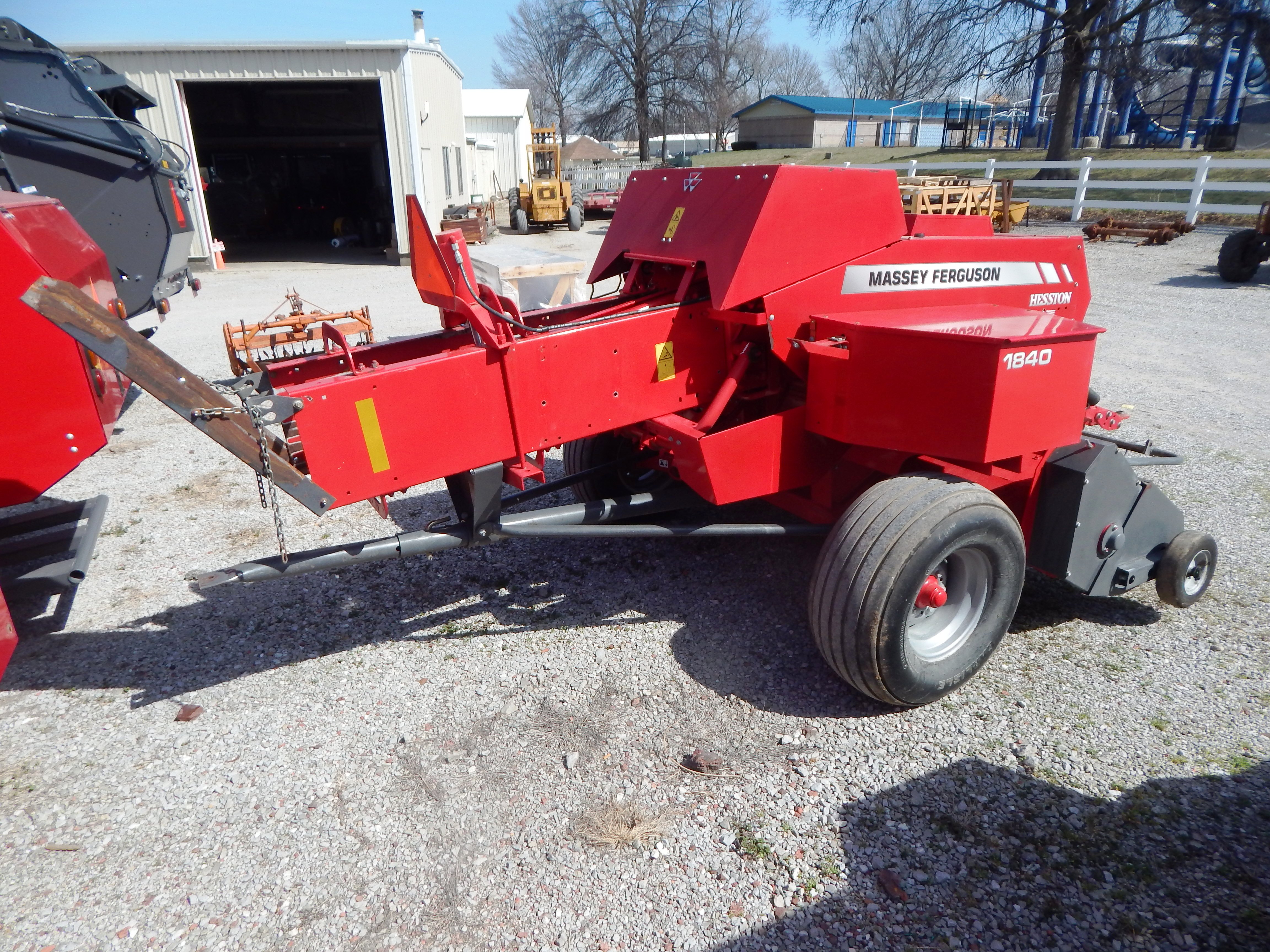 2016 Massey Ferguson 1840 Baler/Square