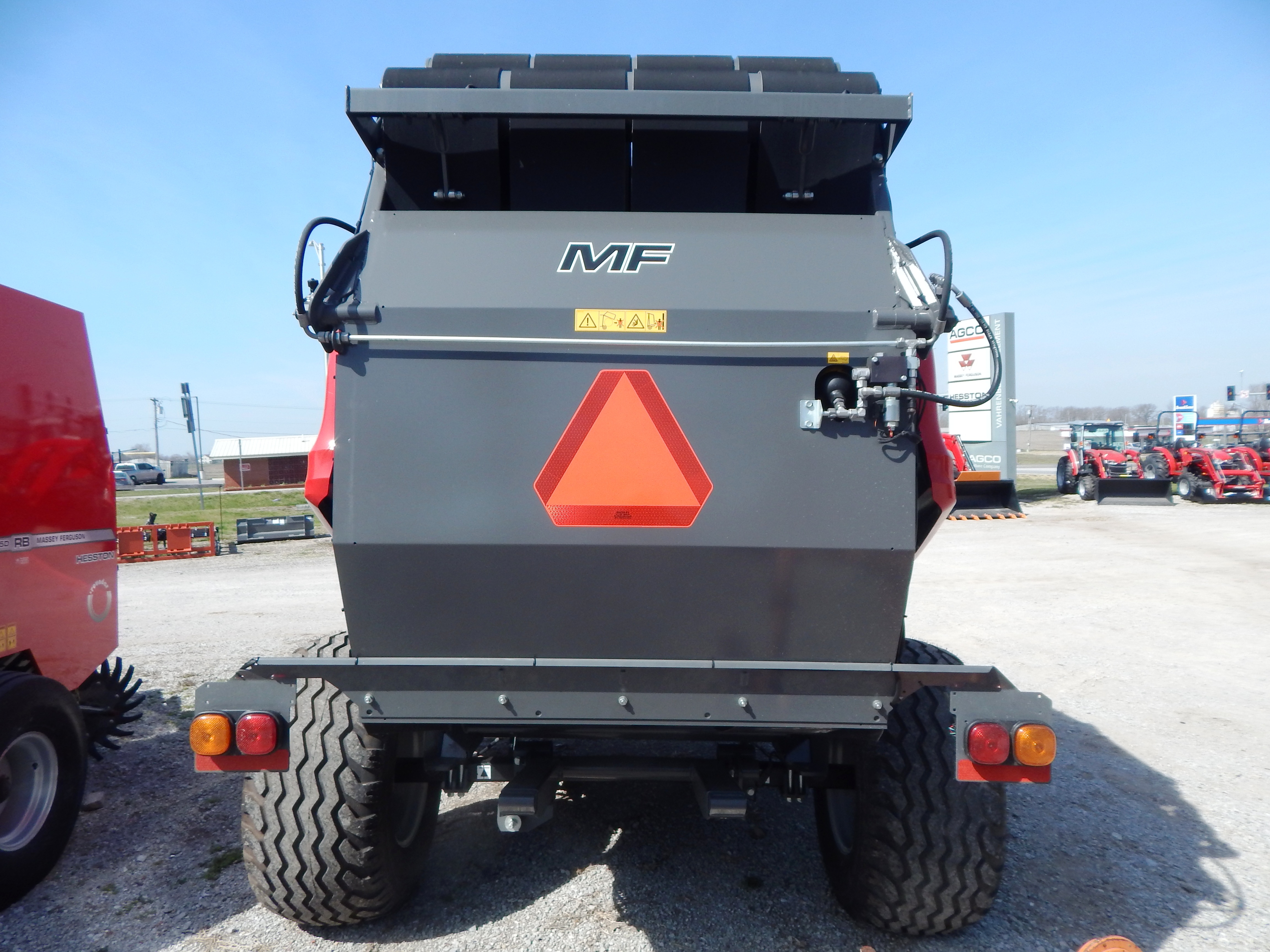 2026 Massey Ferguson RB4180V Cutter Baler/Round