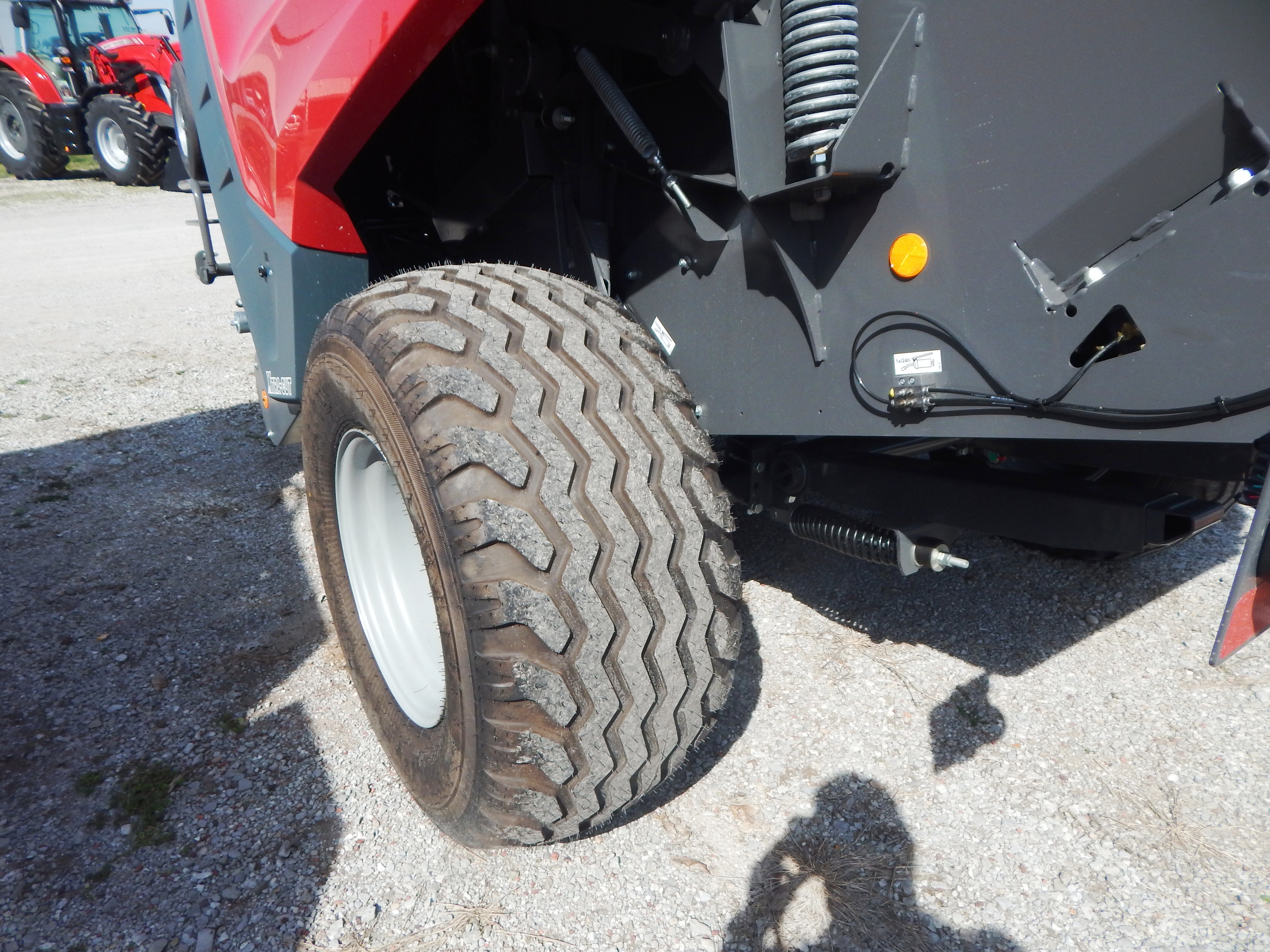 2026 Massey Ferguson RB4180V Cutter Baler/Round