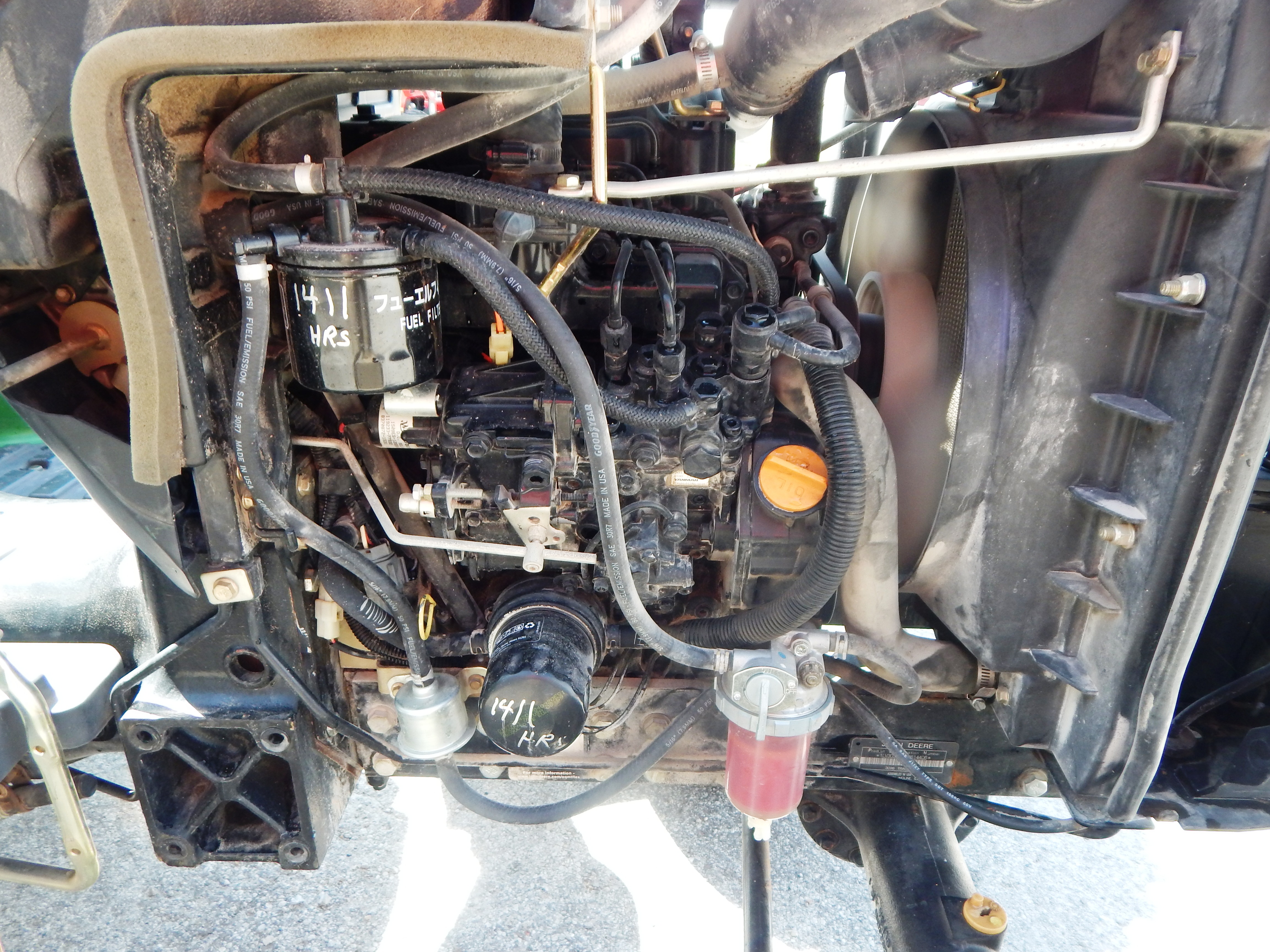 2013 John Deere 3038E Tractor