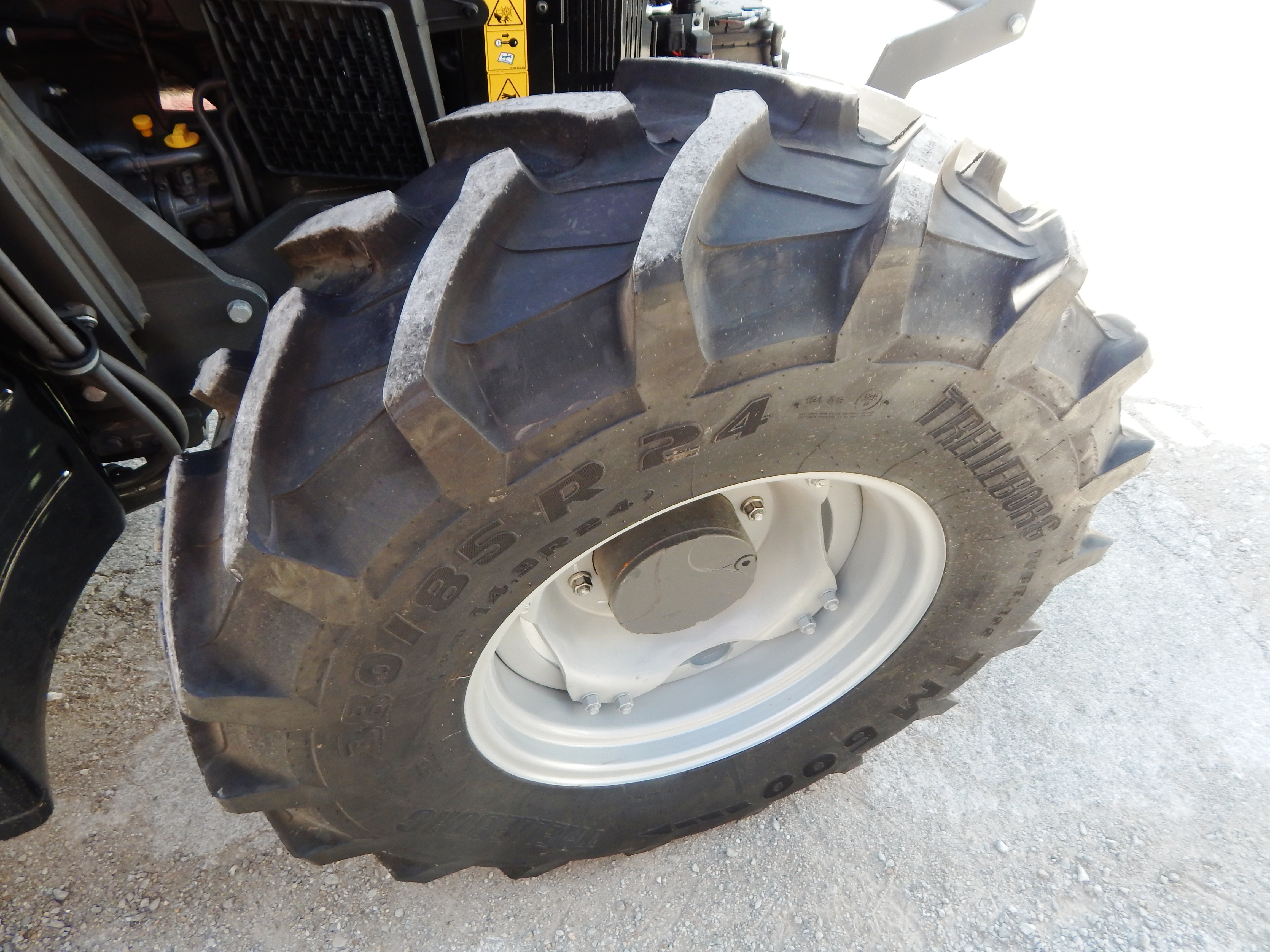 2026 Massey Ferguson 5M.115 Classic Tractor