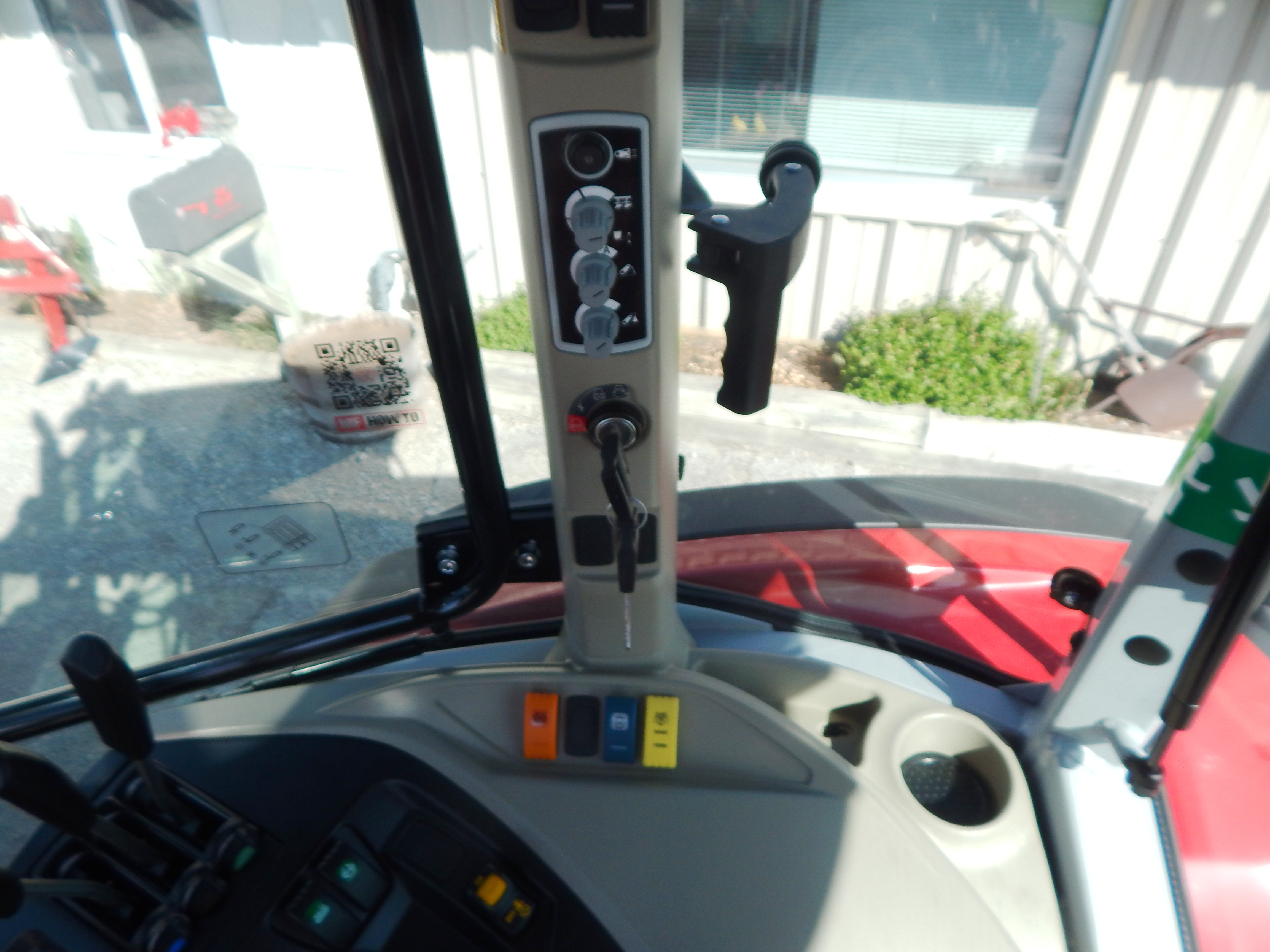 2026 Massey Ferguson 5M.145 Dyna4 Tractor