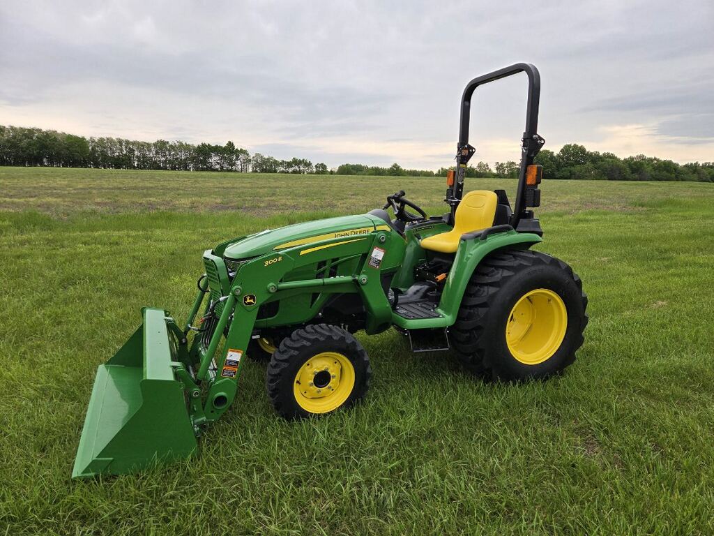 2025 John Deere 3032E Tractor