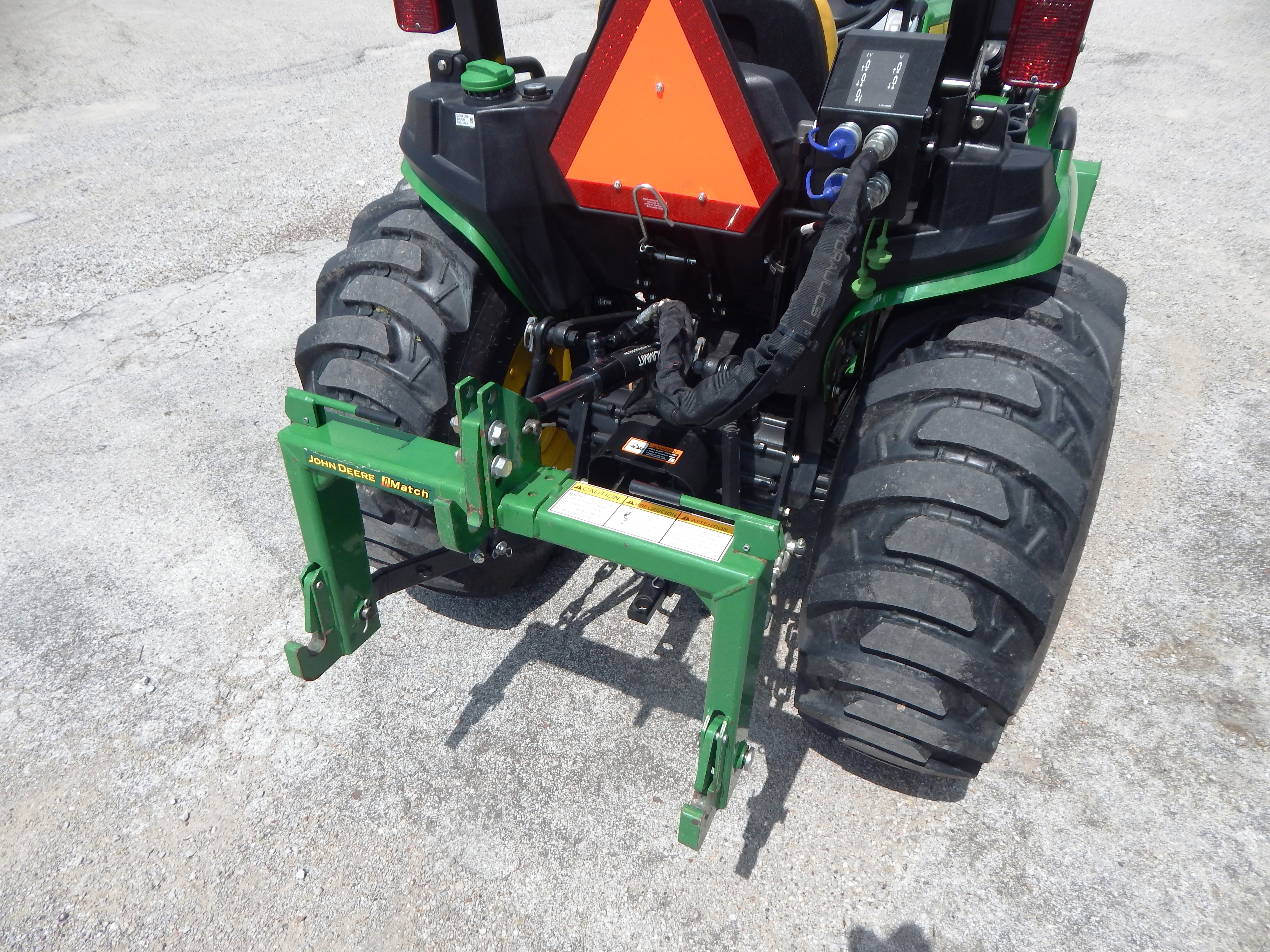 2025 John Deere 3032E Tractor