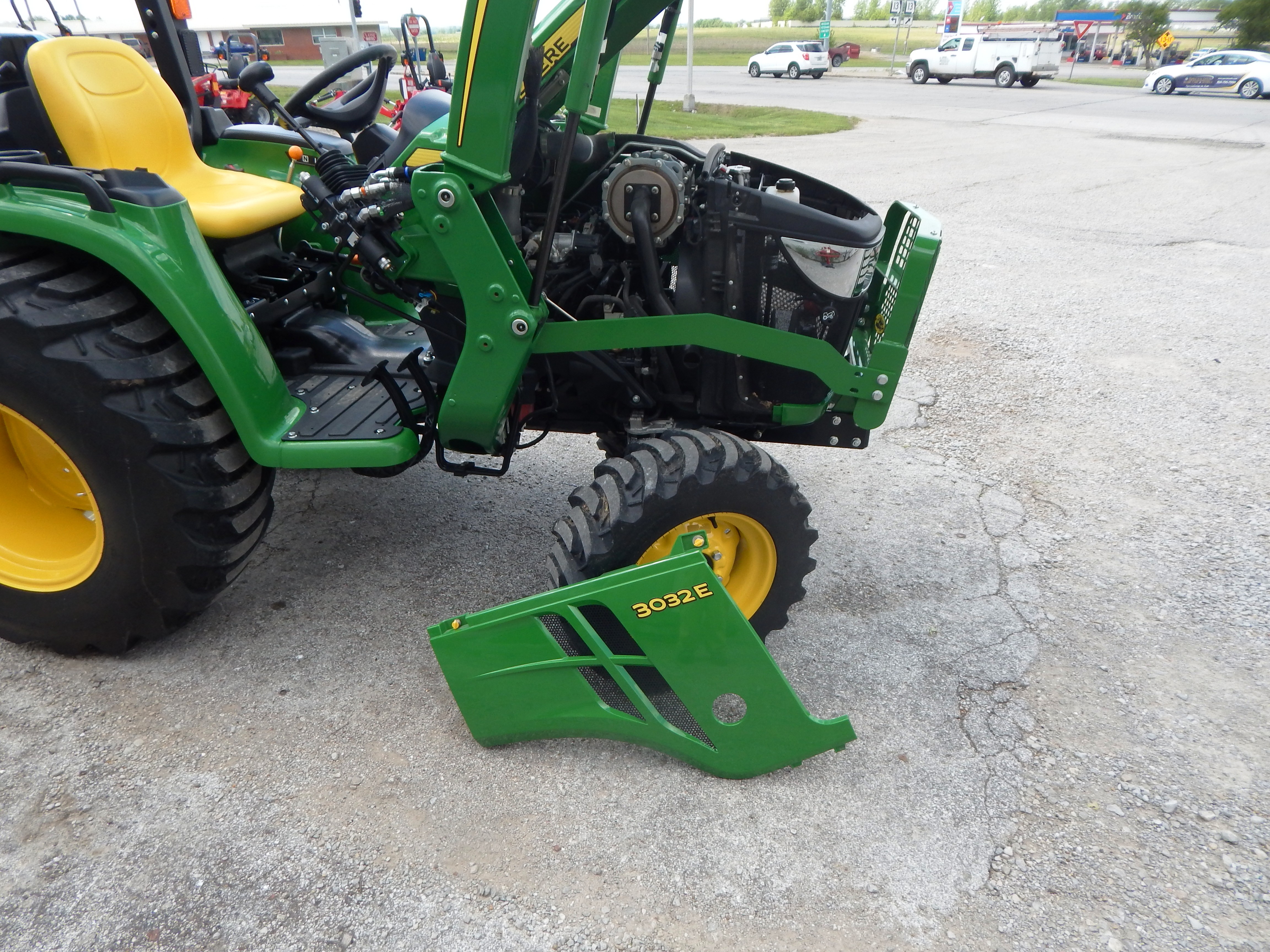 2025 John Deere 3032E Tractor