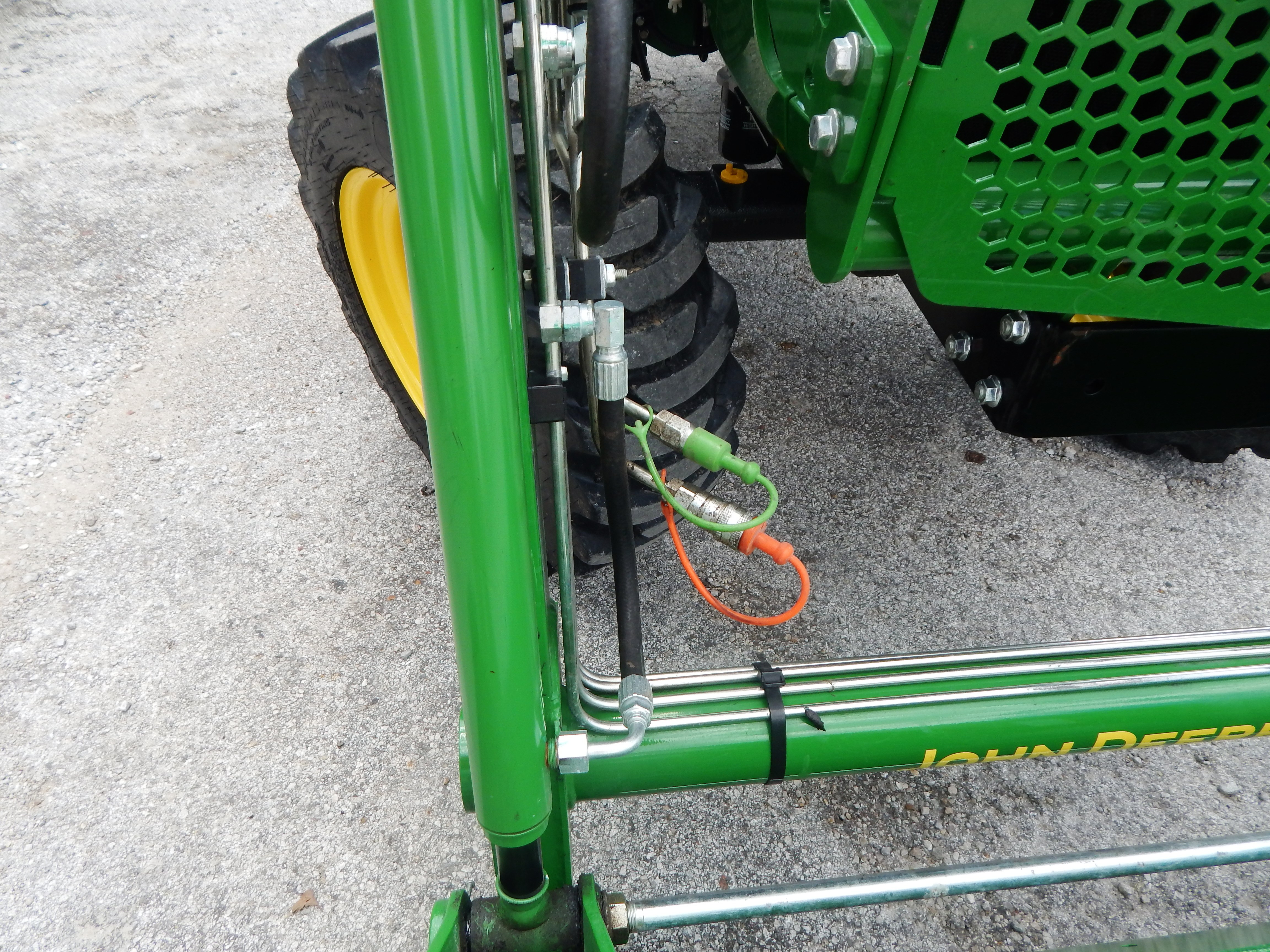 2025 John Deere 3032E Tractor
