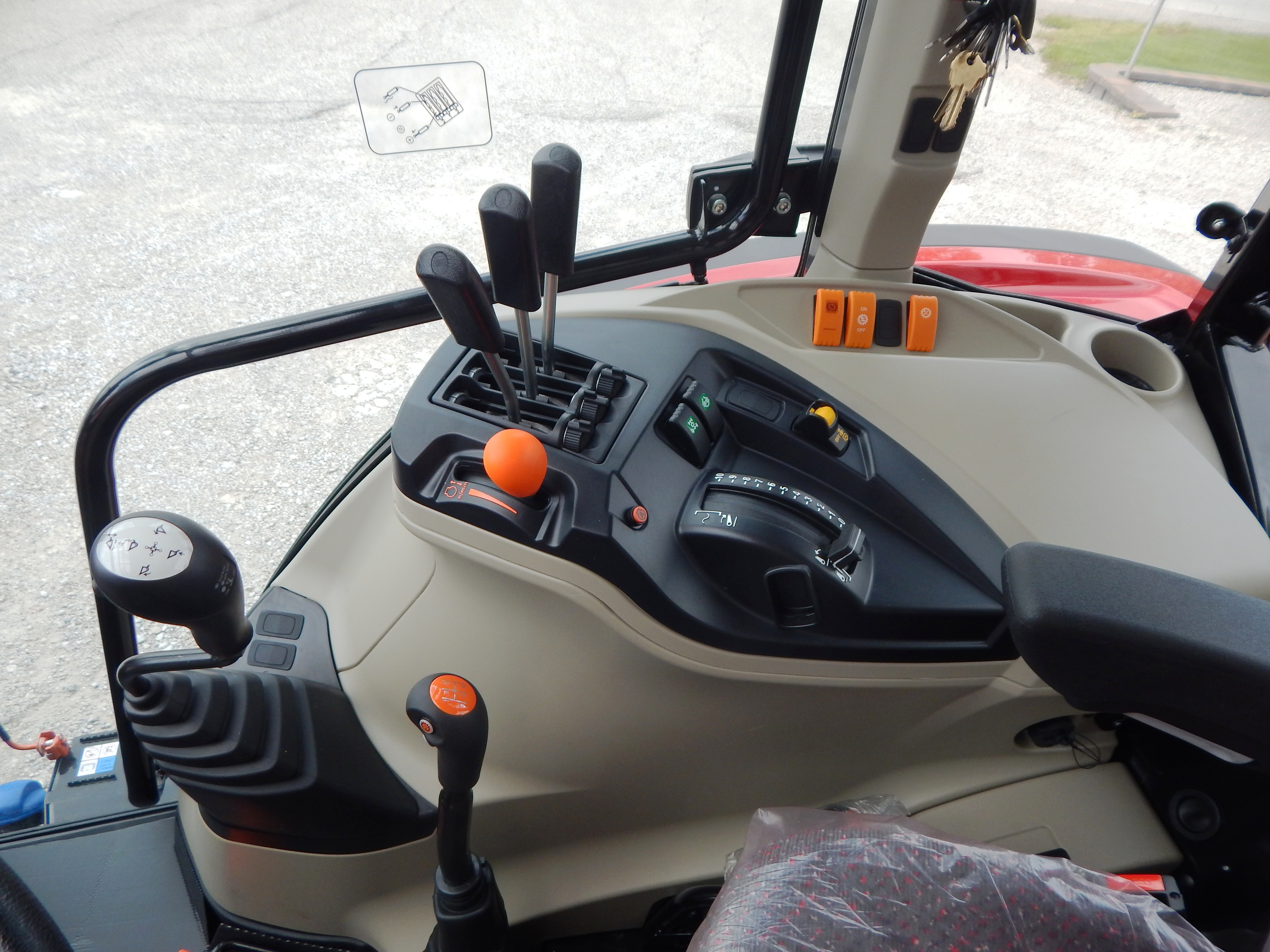 2026 Massey Ferguson 4710 Dyna2 Tractor