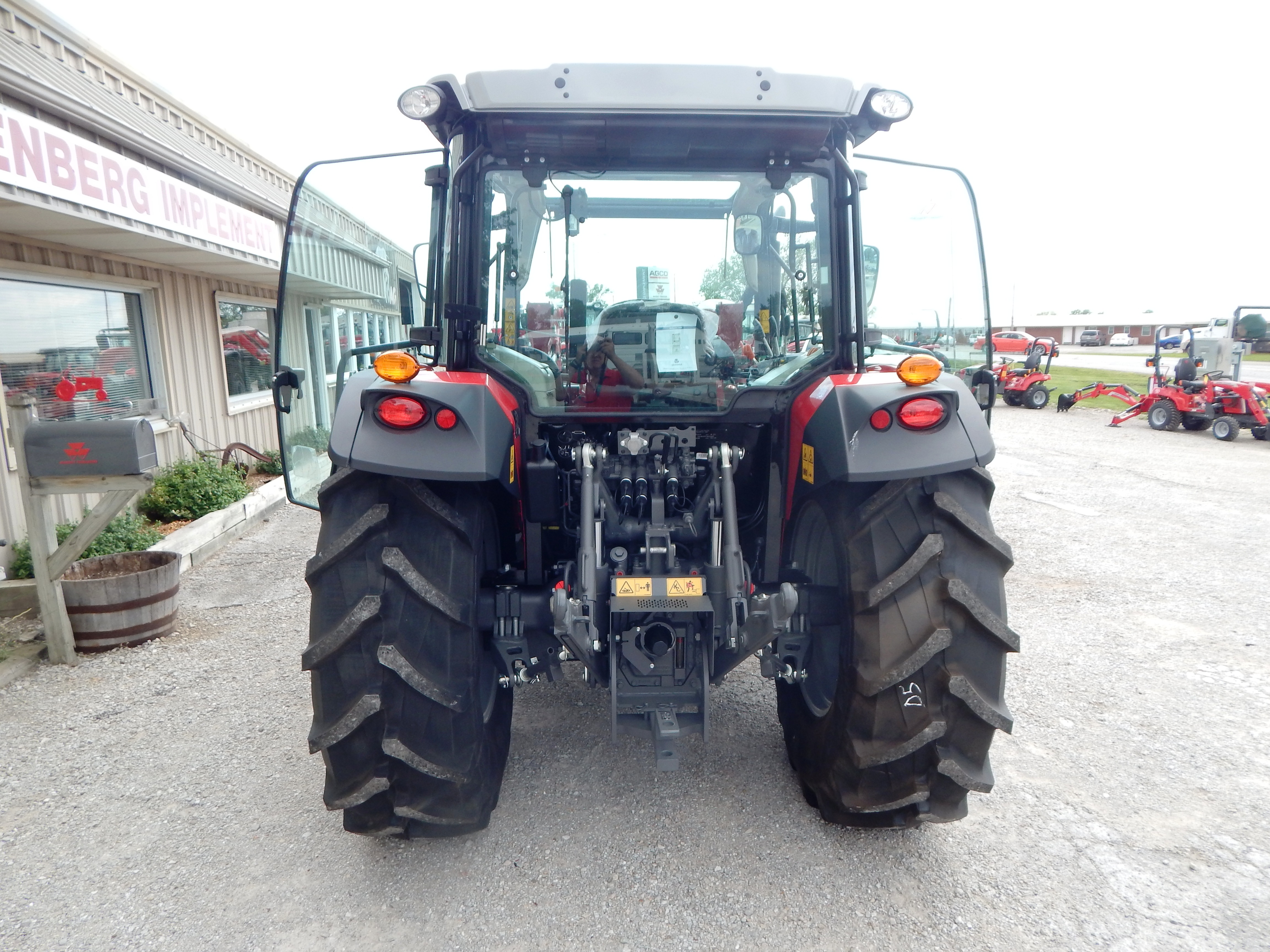 2026 Massey Ferguson 4710 Dyna2 Tractor