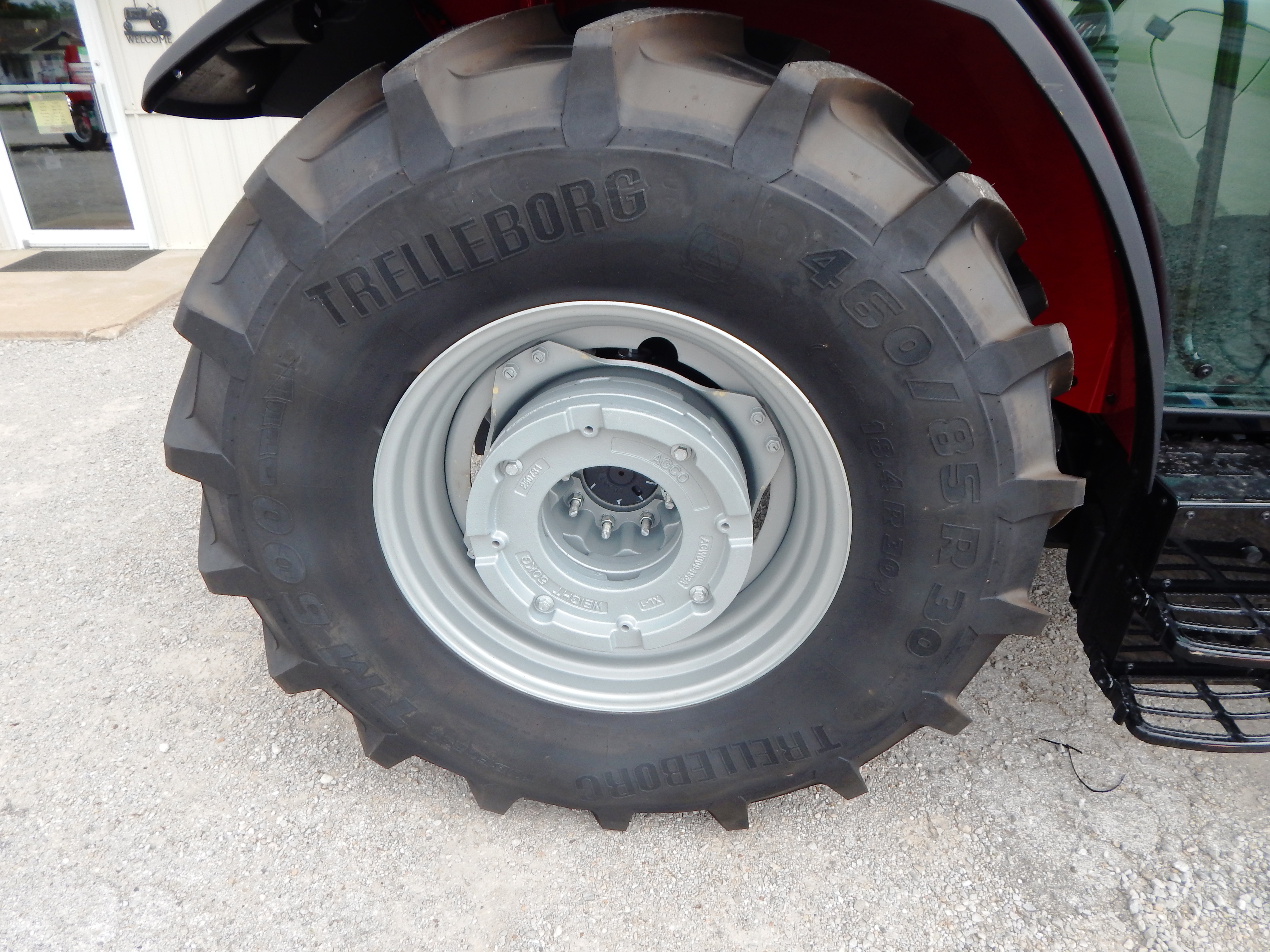 2026 Massey Ferguson 4710 Dyna2 Tractor