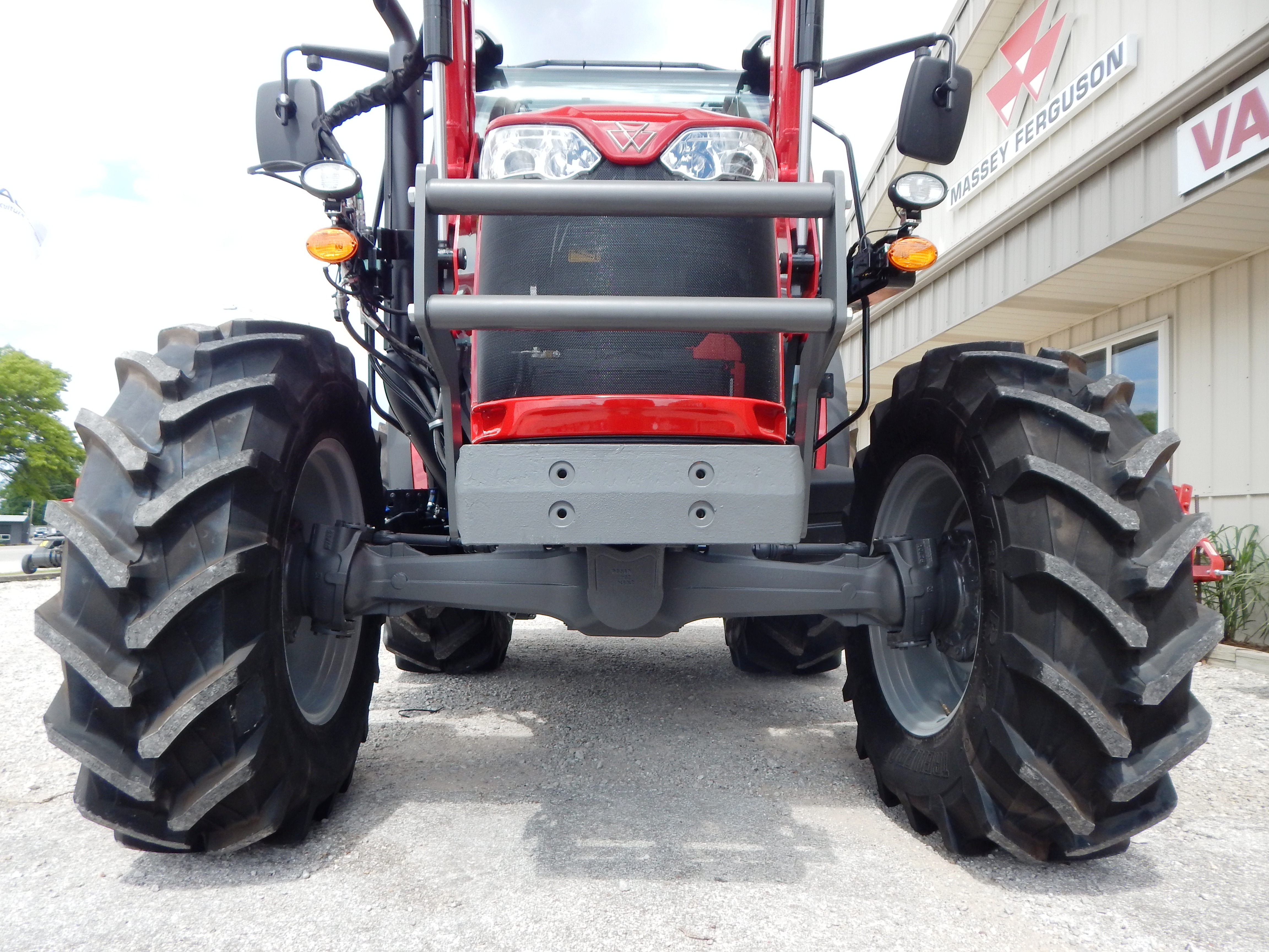 2026 Massey Ferguson 4710 Dyna2 Tractor