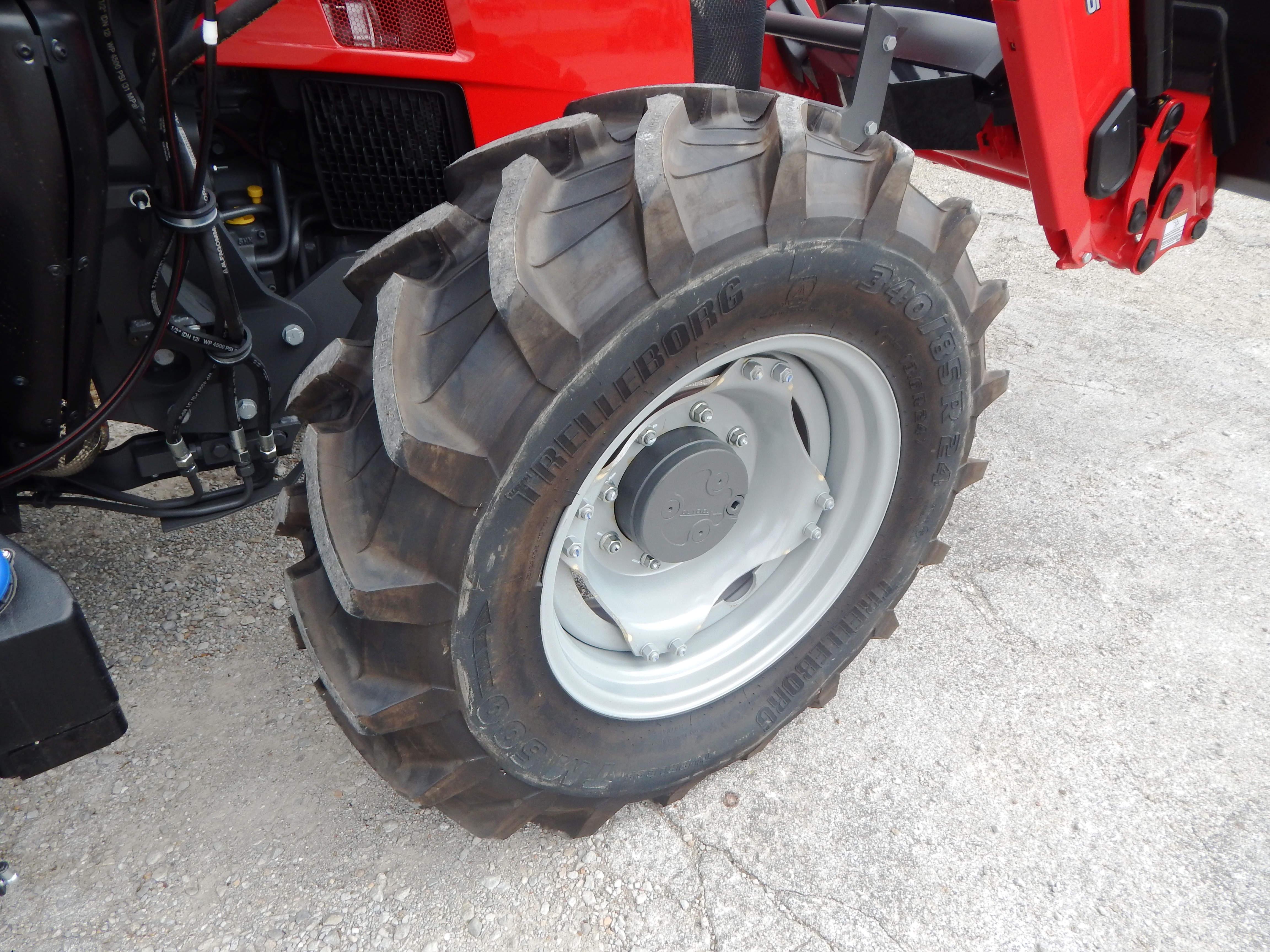 2026 Massey Ferguson 4710 Dyna2 Tractor