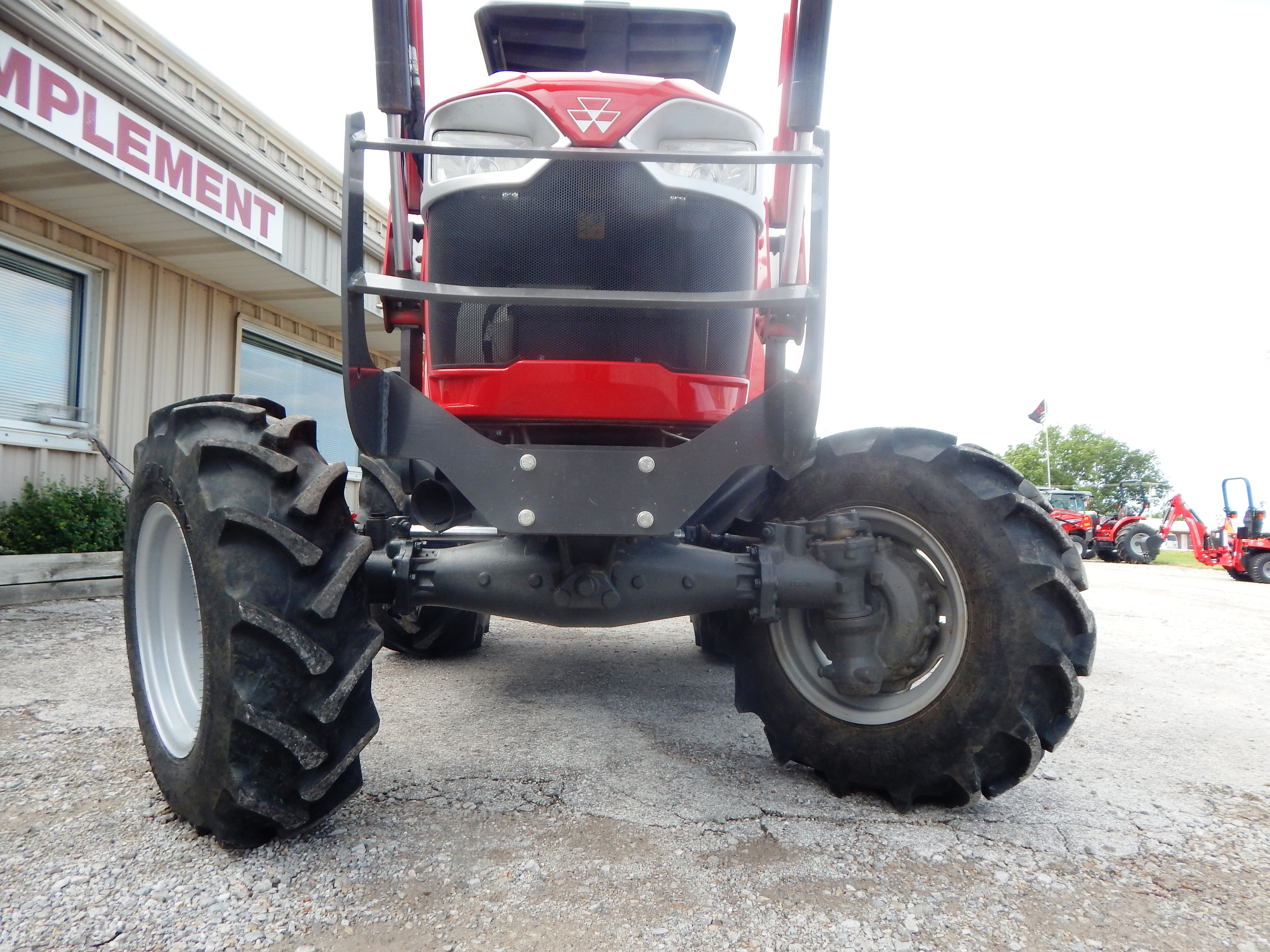 2022 Massey Ferguson 2860E SynchroShuttle Tractor