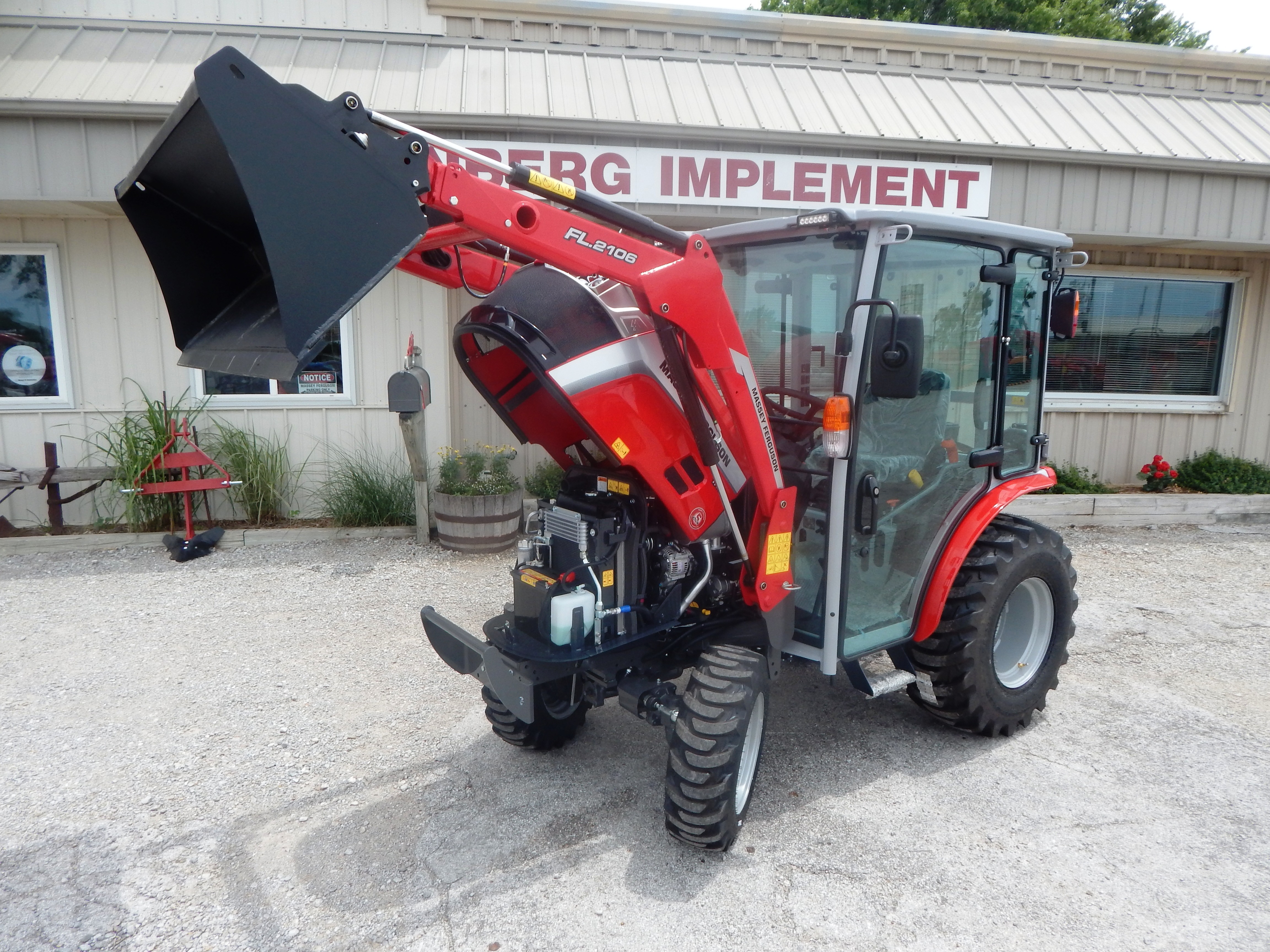 2026 Massey Ferguson 1M.25 Hydro Cab Tractor